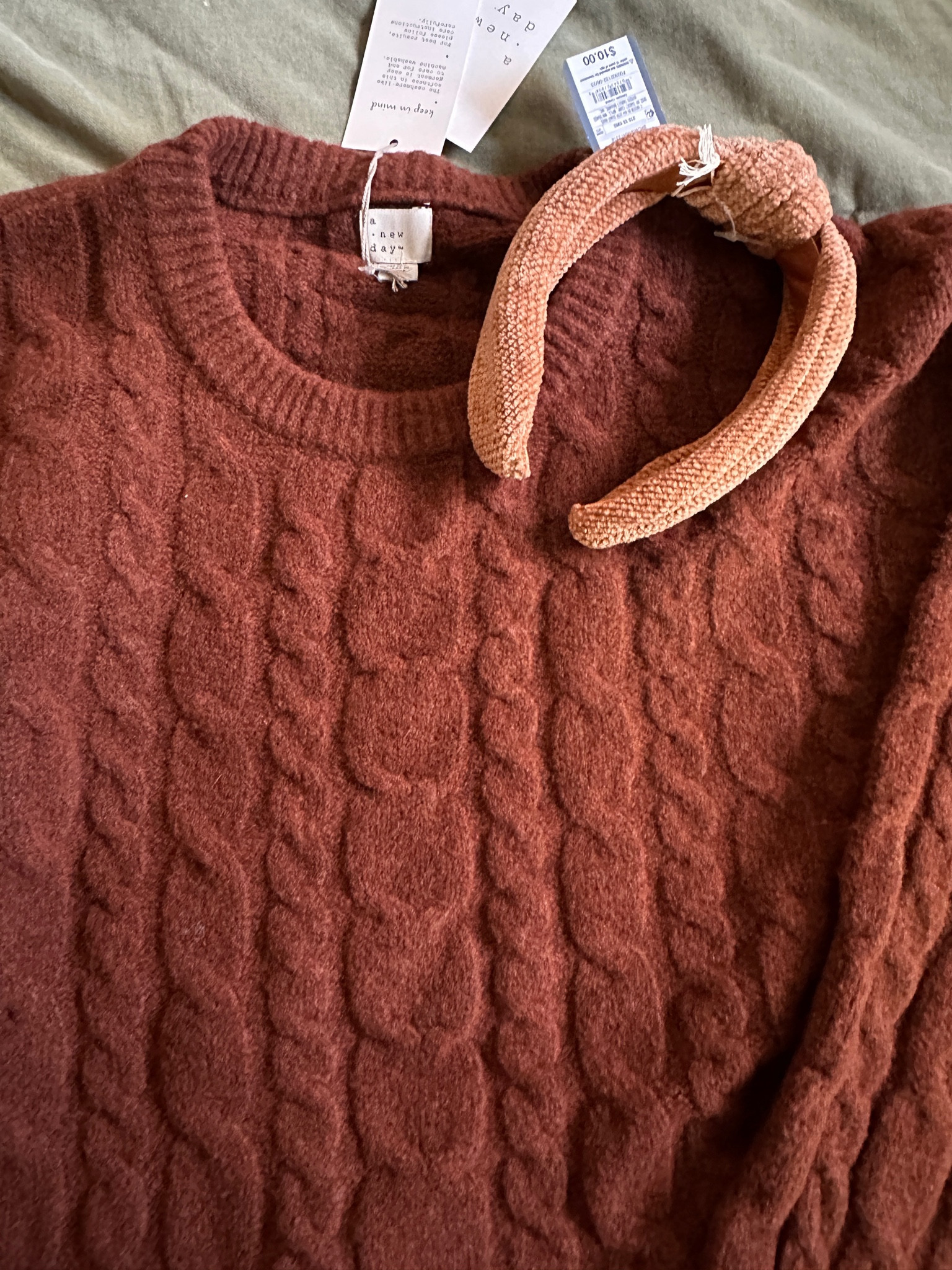 The perfect cozy sweater and headband duo for November and November weather! I love browns so much for this season! 

November fashion, sweaters, head bands, target finds, target style, target fashion 


#LTKfindsunder50 #LTKstyletip #LTKSeasonal