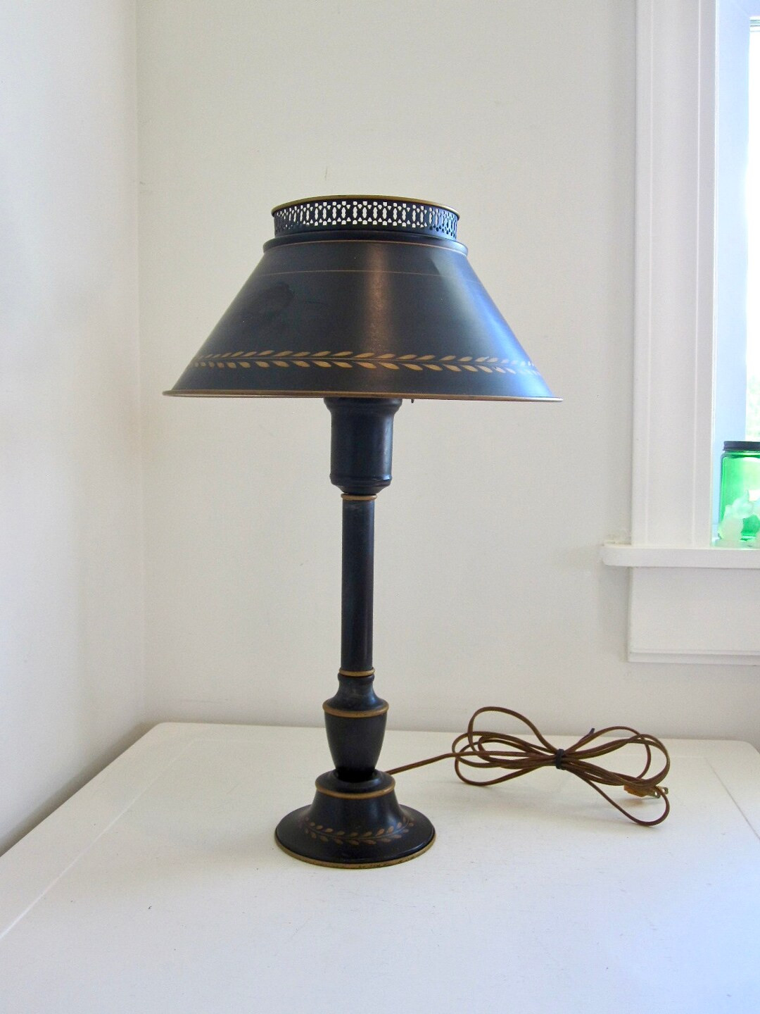Vintage Table Lamp Cottage Core Black/gold Metal Shade - Etsy | Etsy (US)
