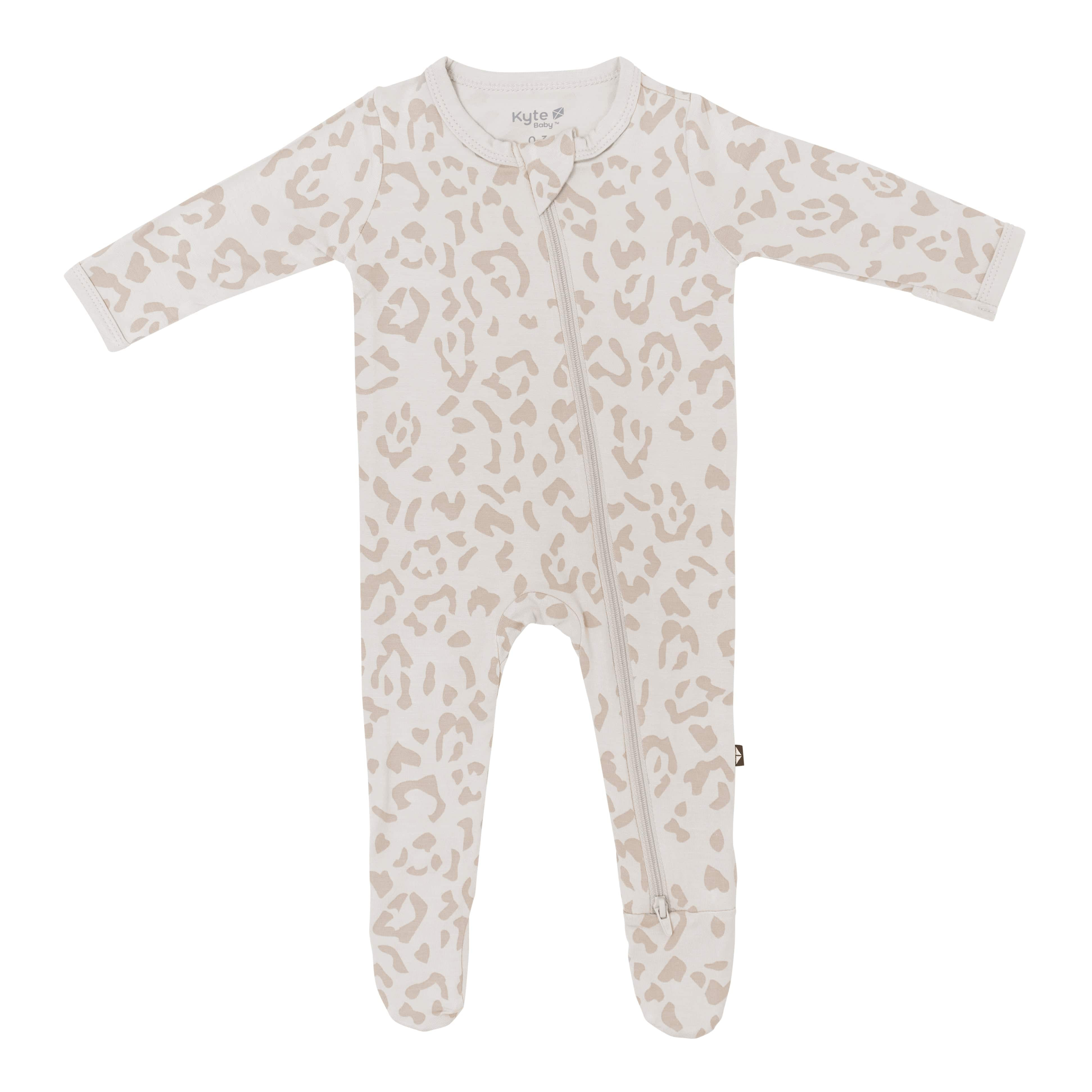 Zippered Footie in Oat Leopard | Kyte BABY