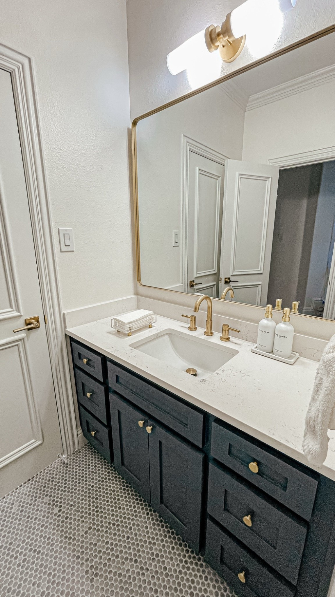 Dresser. Tv stand. Home decor 2025z home decor. Walmart. Black furniture. Guest bedroom. Dresser. Bedroom. 2025 home decor. Bathroom. Lights. 

#LTKHome #LTKSaleAlert