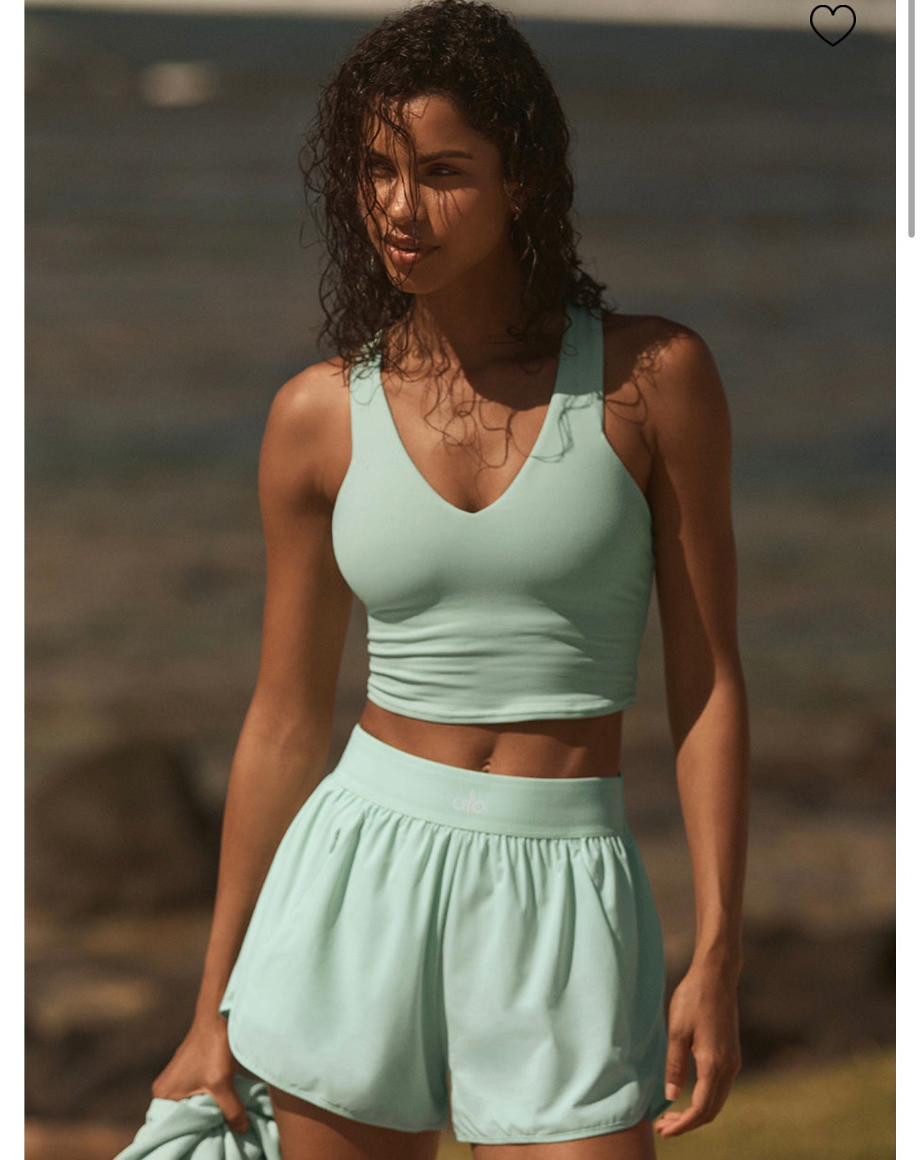 Alo’s new running fit in a mint color 🔥

#LTKSeasonal #LTKActive #LTKStyleTip