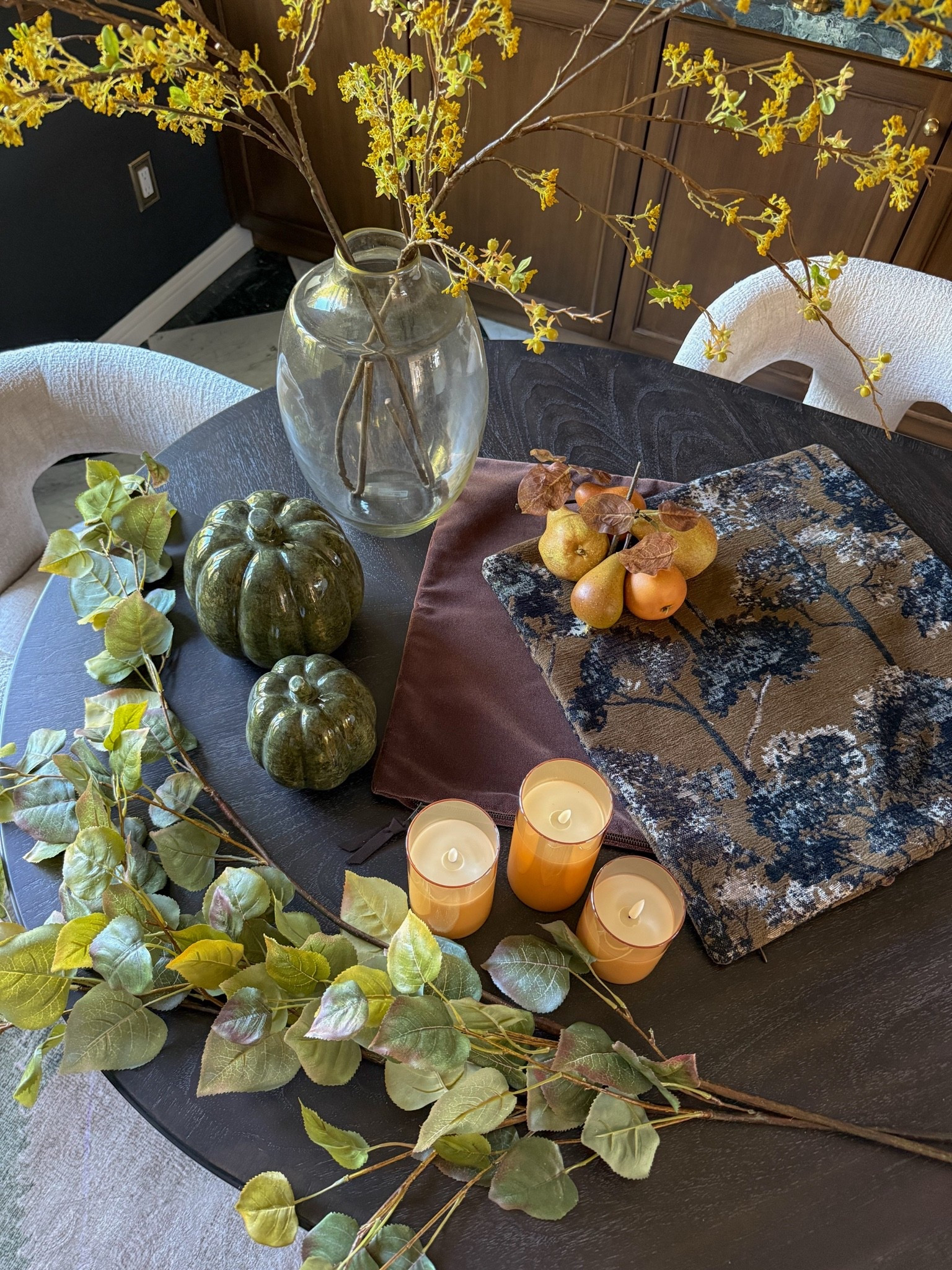 New fall decor I just got in! 🍂Cannot wait to style these!