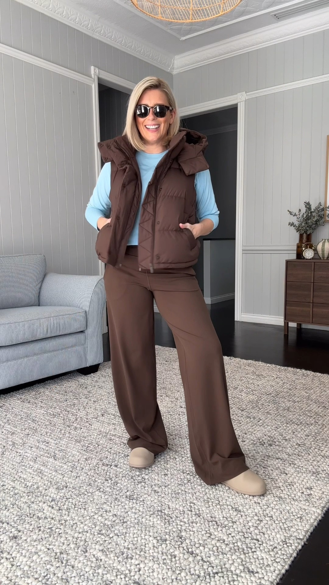 Lightweight layers are the key to early starts in Brisbane so you can shed pieces as the temperature rises. 
This top is similar to the best settling Swiftly top - stretchy, sweat wicking and quick dry - making it a great base layer. 

Top: size 6 (AU10) 
Pants: size 8 (AU12) - I fit a 10 but they’re more grippy in the thighs. 
Vest: Small

#LTKaustralia #LTKwinter #LTKfitness