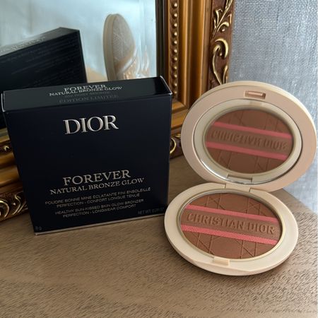 New limited edition Forever Natural Bronzer Glow...all-in-one bronzer, lush, and highlighter from Dior. ✨

#LTKfindsunder100 #LTKbeauty