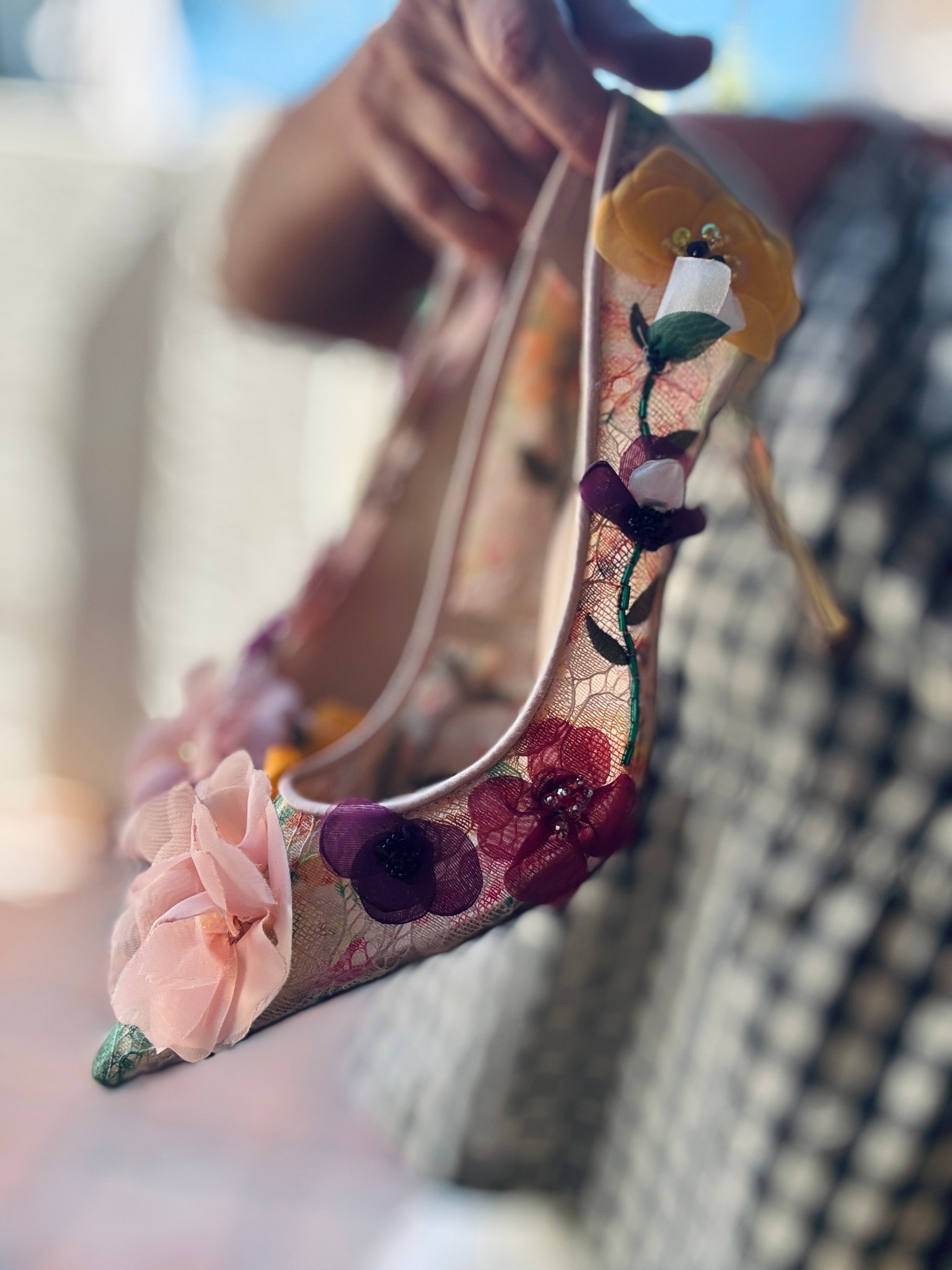 Save 25% on this temp promo @dsw 
Perfect timing for Easter and Spring new shoes for the entire family!! 


#LTKKids #LTKSaleAlert #LTKWedding