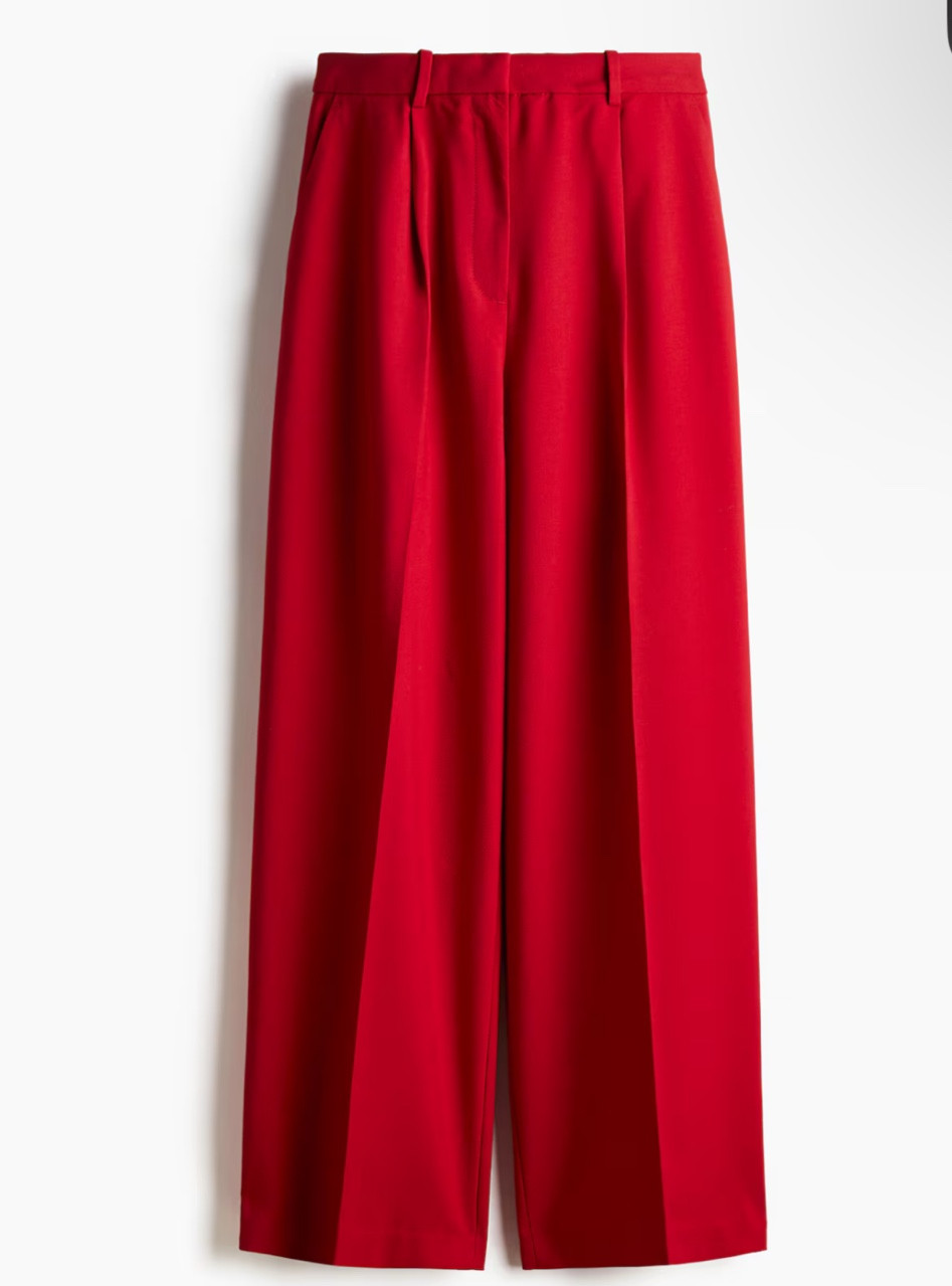 Straight cut dress pants 

#LTKFindsUnder50 #LTKHoliday #LTKFindsUnder100