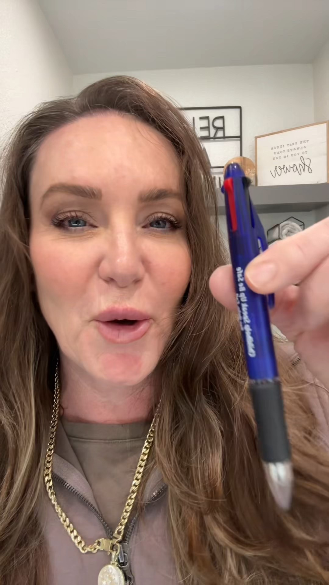 4 in 1 makeup pen! 

#LTKGiftGuide #LTKgrwm #LTKHoliday
