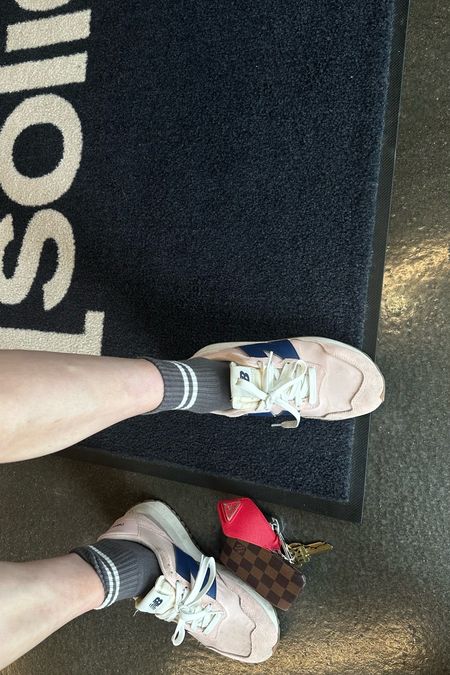 New balance sneakers solidcore 


#LTKSeasonal #LTKGiftGuide #LTKfitness