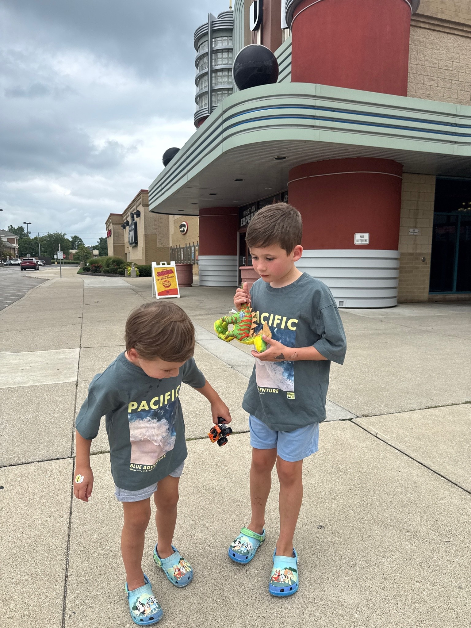 The boys outfits for our movie today 💖
Bluey crocs 
Walkie is in the girls shorts from target 
Matching H&M shirts

#LTKootd #LTKKids #LTKmomlife