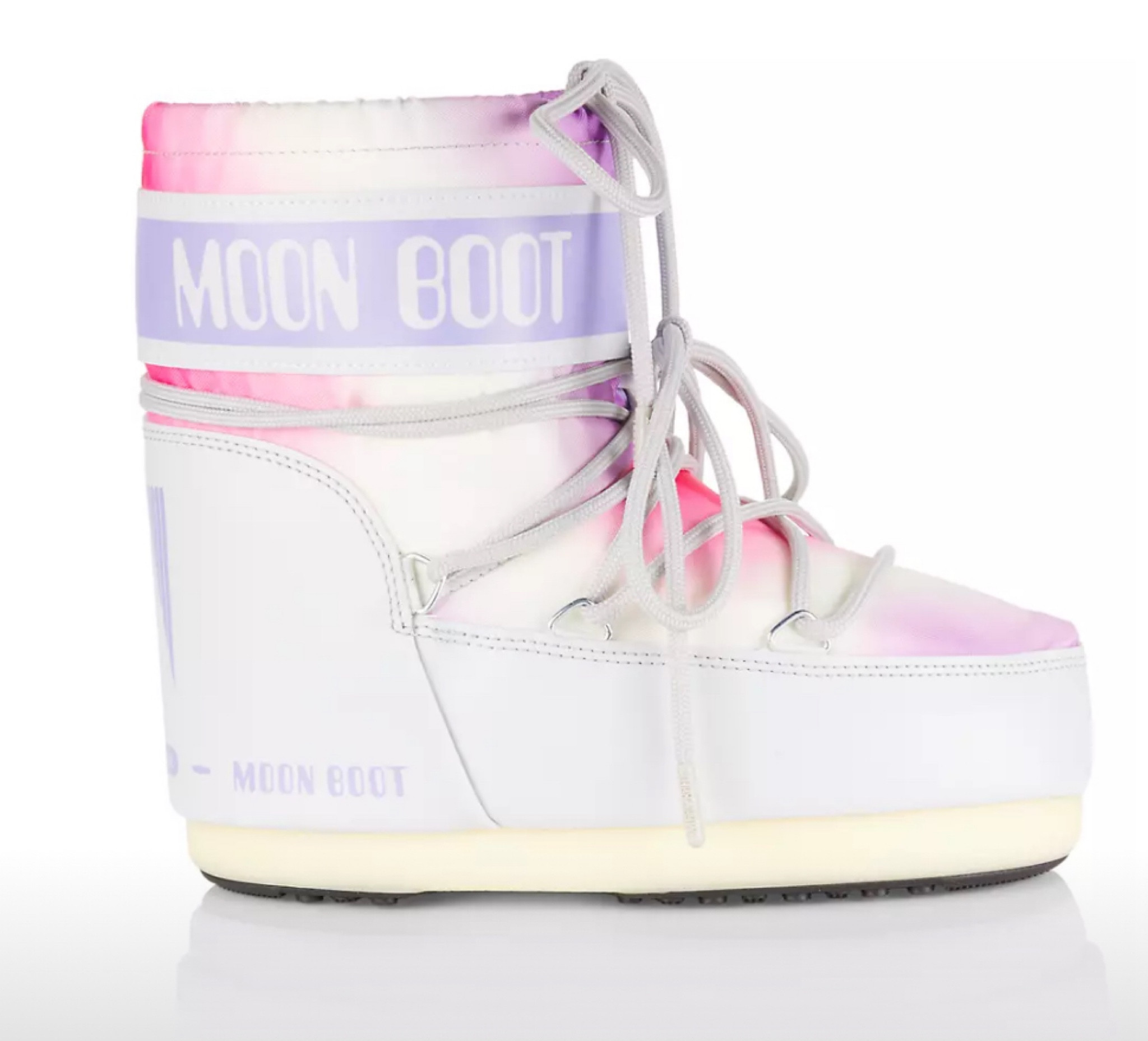 Ski boots 

#LTKeurope #LTKtravel