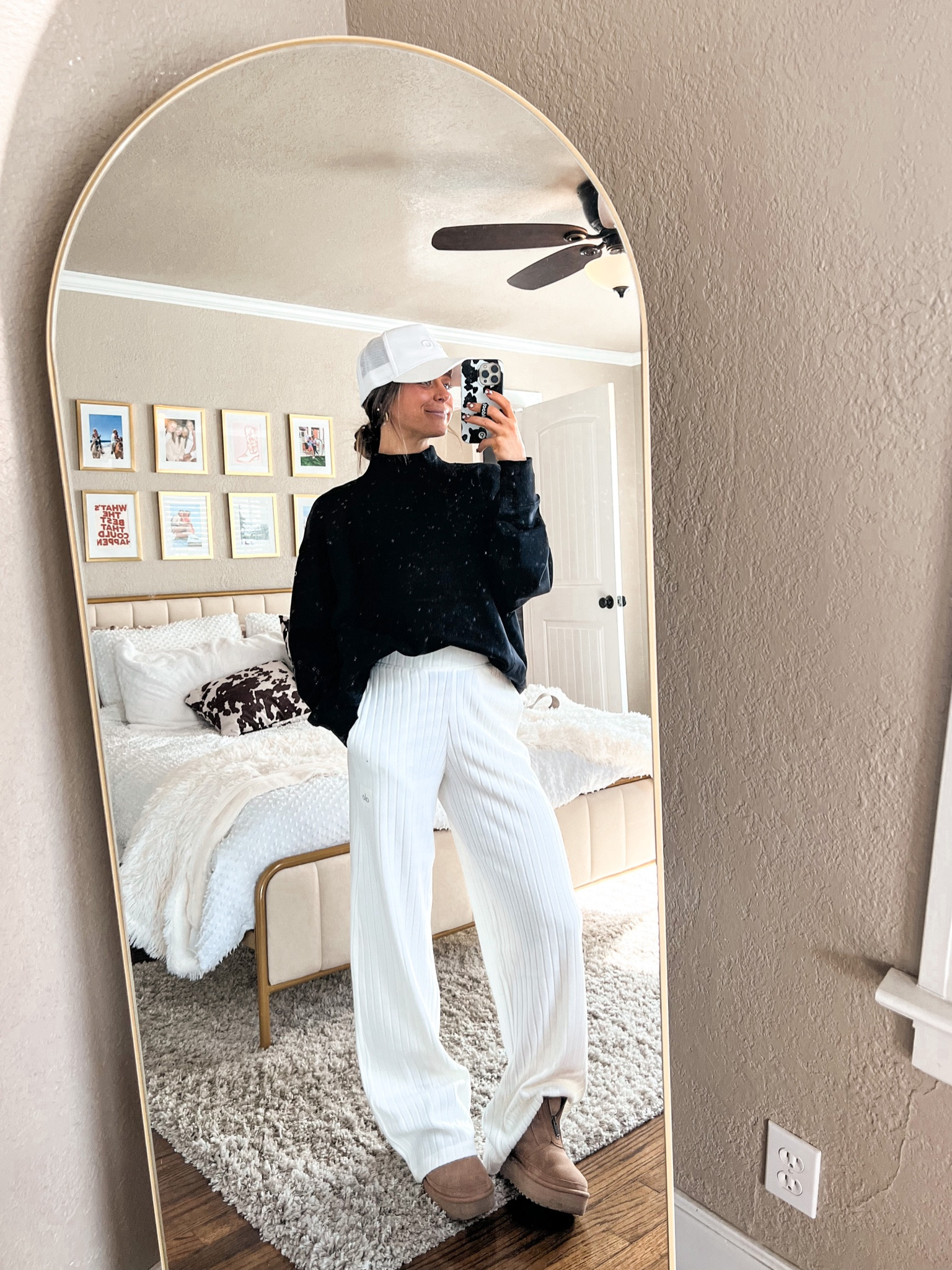 Cute & comfy daily outfit / alo yoga / sweat set / warm & winter clothes

#LTKU #LTKSeasonal #LTKGiftGuide