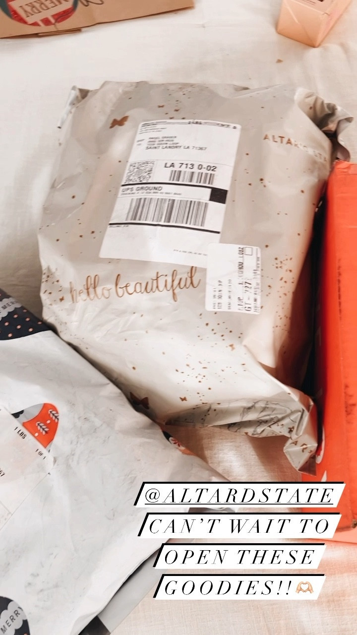 Altar’d State Haul 🪩🥂🎄

#LTKGiftGuide #LTKunder100 #LTKHoliday