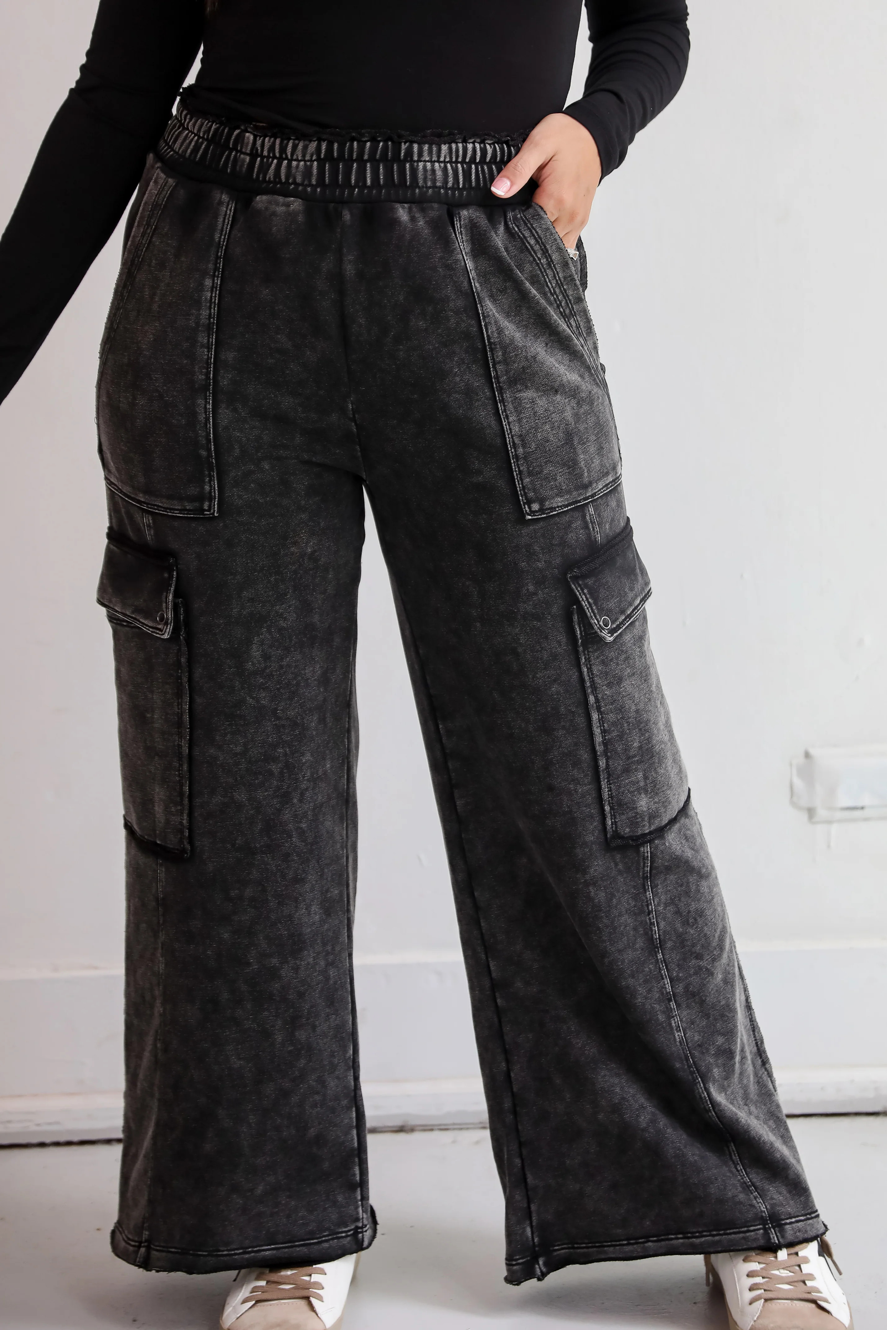 Trendy Black Cargo Sweatpants | Cute Sweatpants For Women | DressUp | Dress Up
