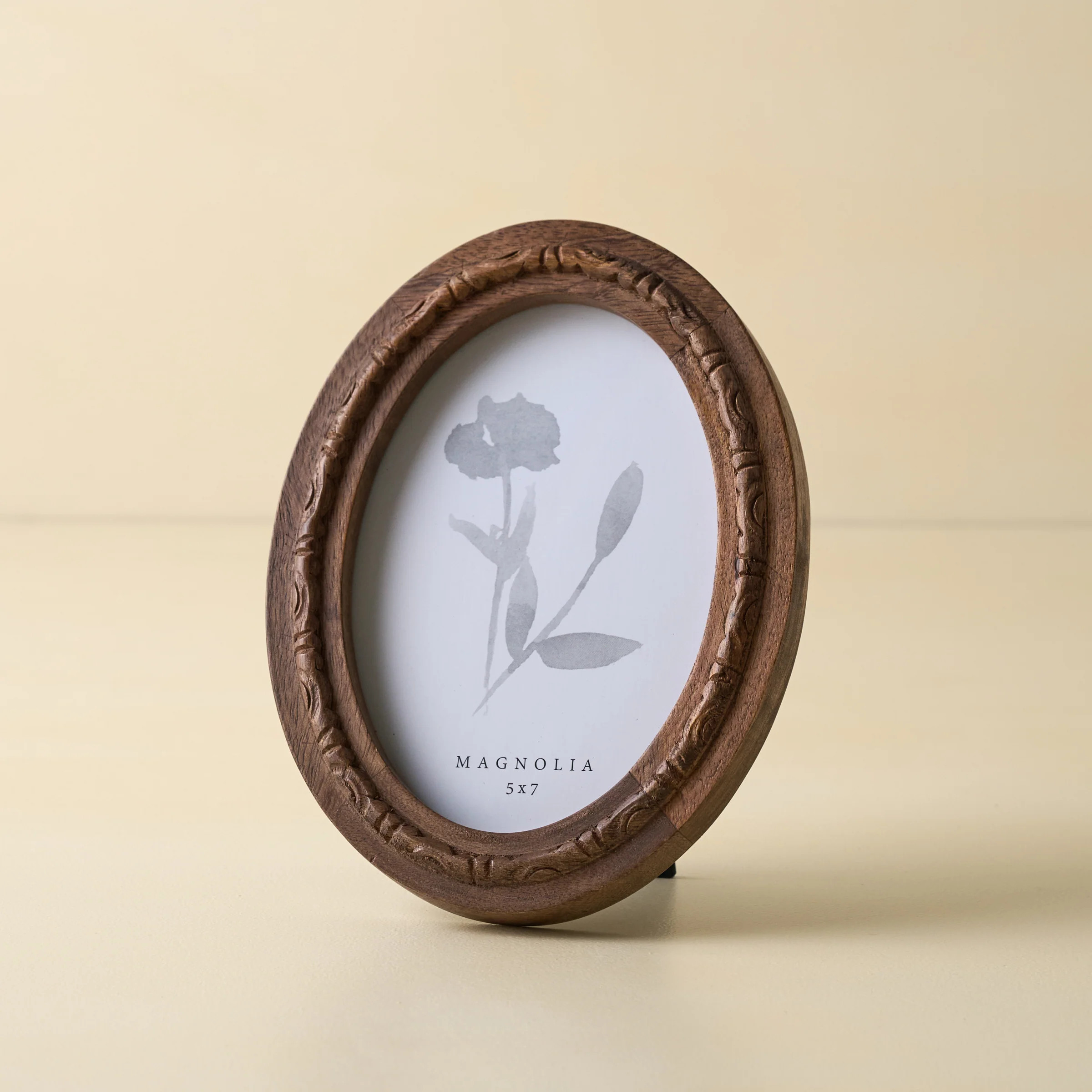 Caroline Carved Wood Oval Photo Frame | Magnolia