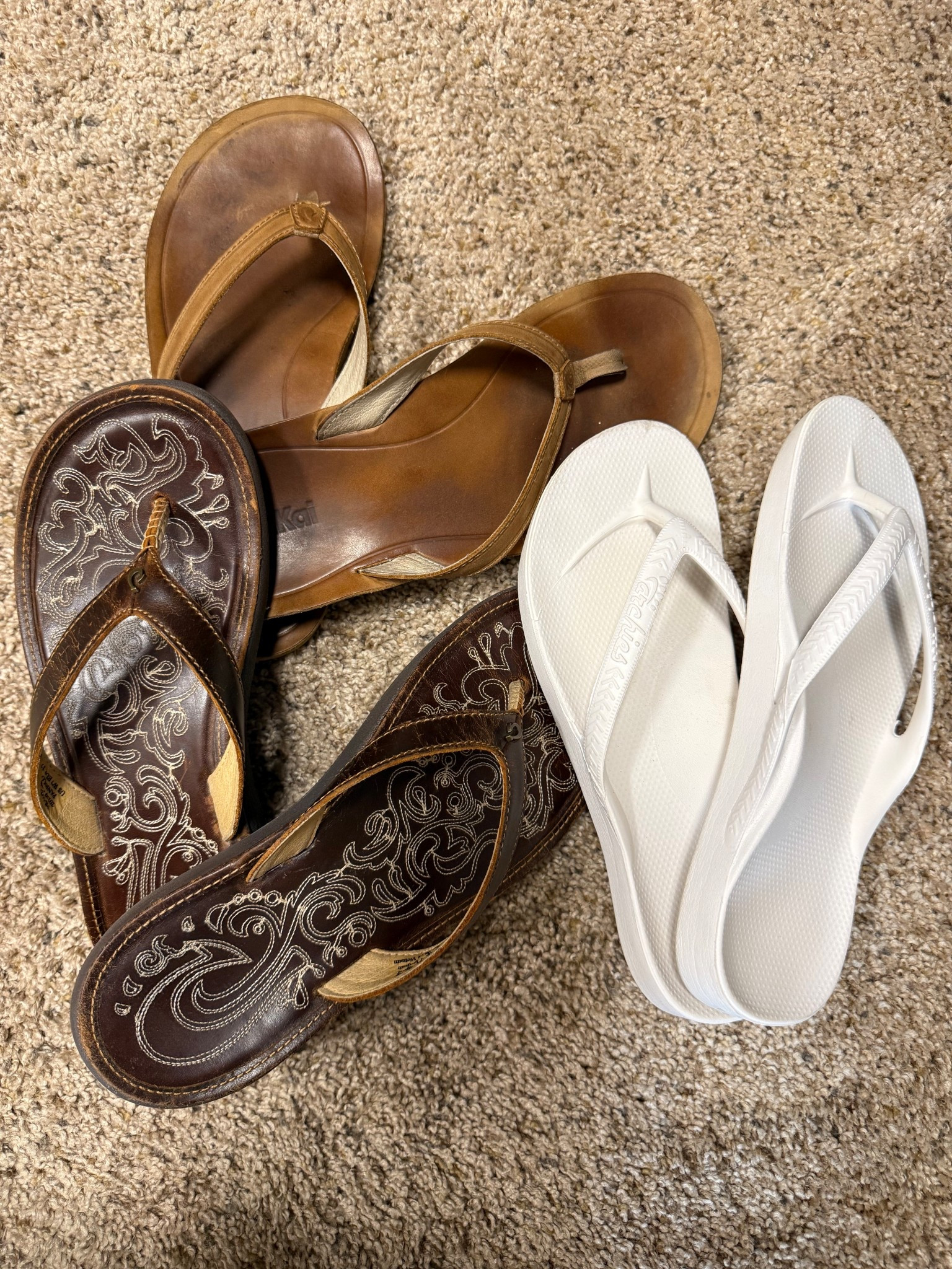 Cute, arch support flip flops. Just in time for summer! 

#LTKMothersDay #LTKmomlife #LTKSeasonal