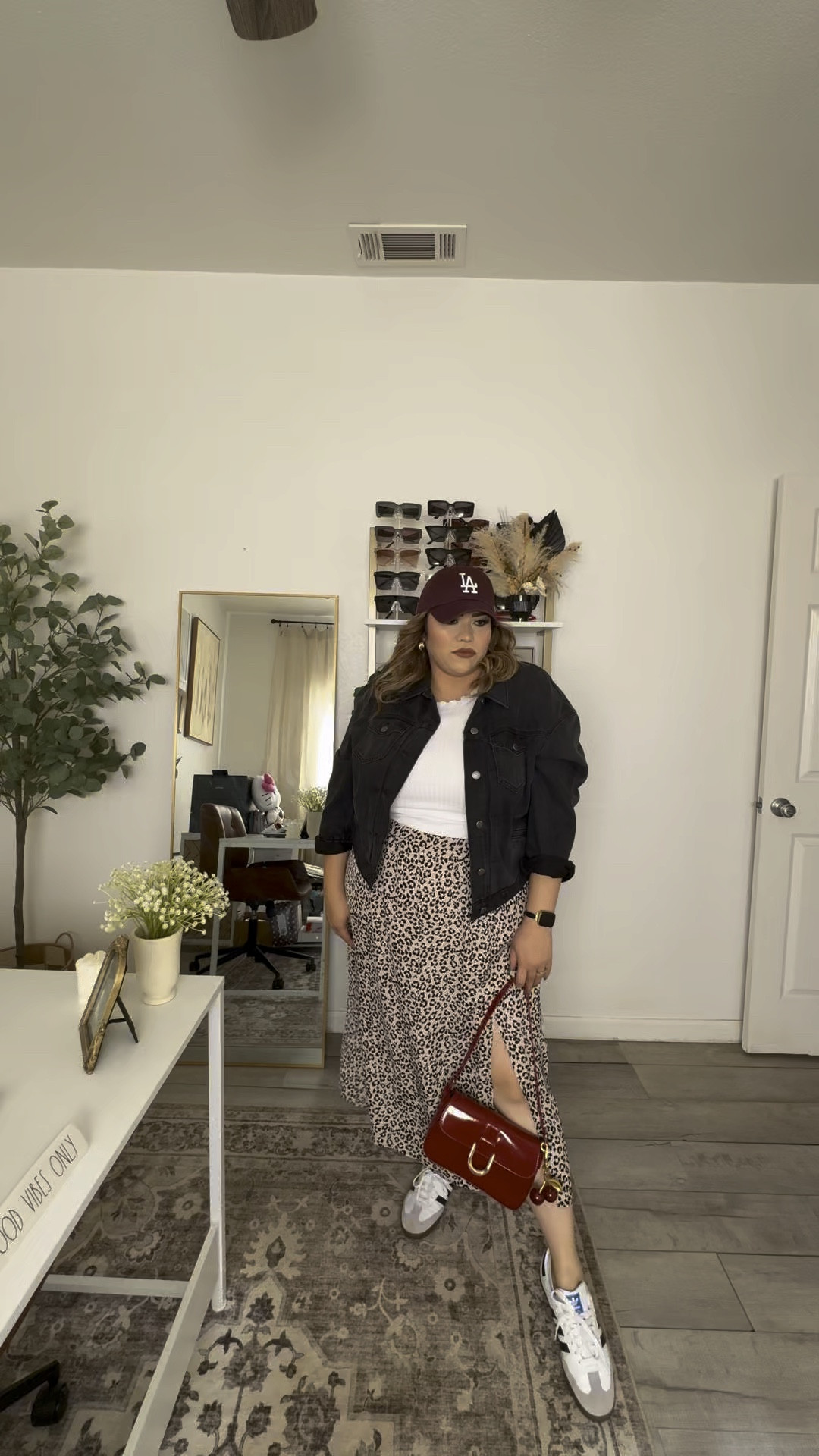 This hat and bag have become a fall staple🍂🍒



#LTKStyleTip #LTKPlusSize #LTKFindsUnder100