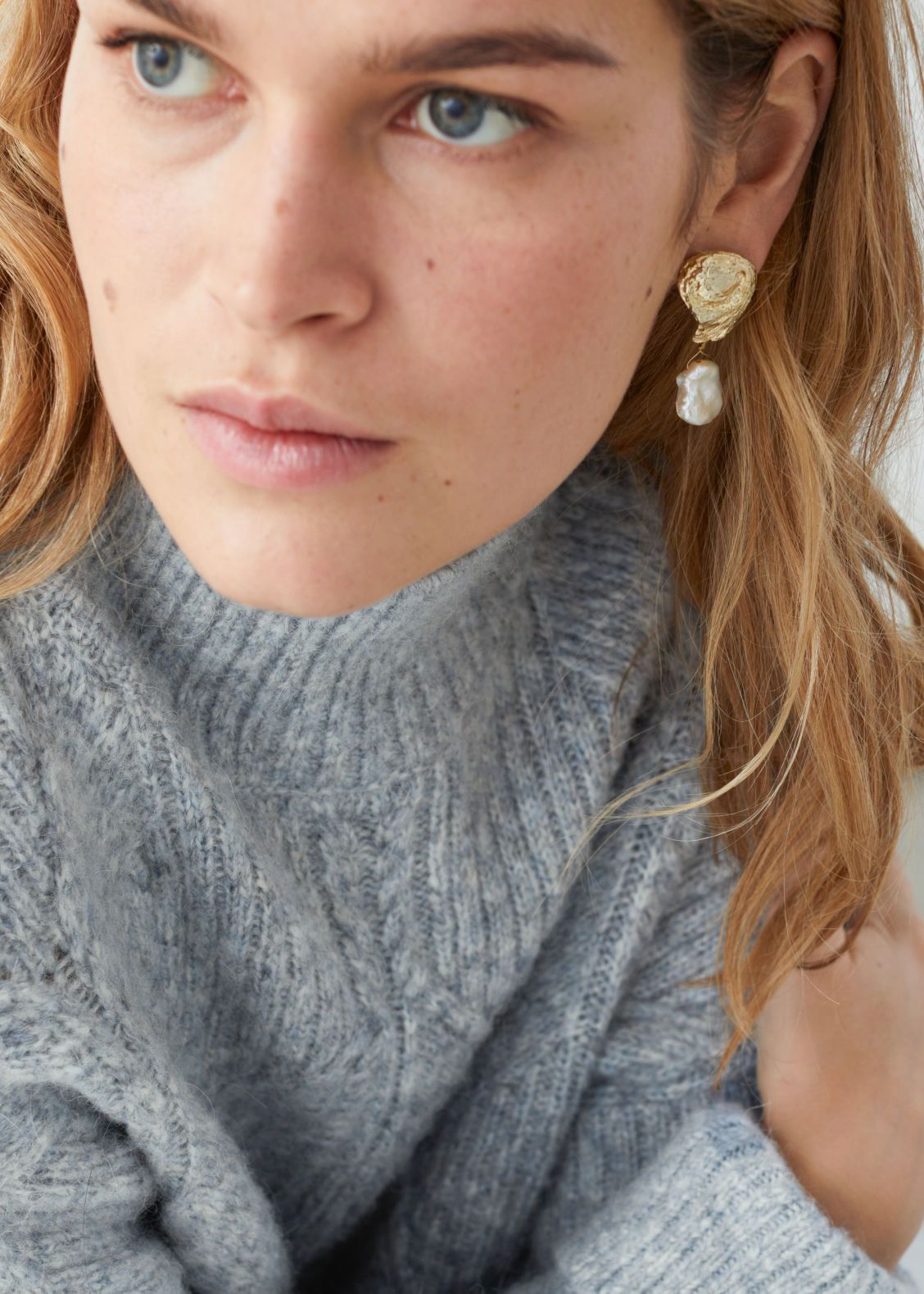 Hammered Pearl Pendant Earrings | & Other Stories (EU + UK)