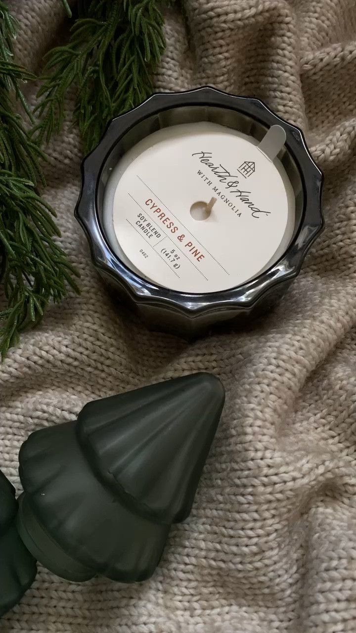 Christmas feels 🌲☁️✨

#LTKSeasonal #LTKHoliday #LTKhome