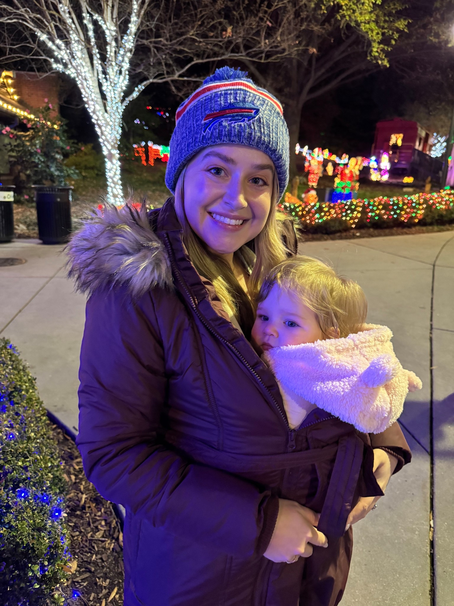 The perfect coat if you are pregnant or planning to baby wear. My daughter is eight months old and she still fits perfectly in her carrier in my coat. The perfect way to keep her warm on chilly nights

Wearing an xs (order your pre-pregnancy size)

#LTKBaby #LTKBump #LTKmomlife