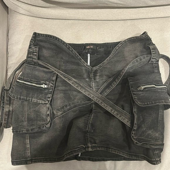 XL v waist buckle flap pocket denim cargo skirt | Poshmark
