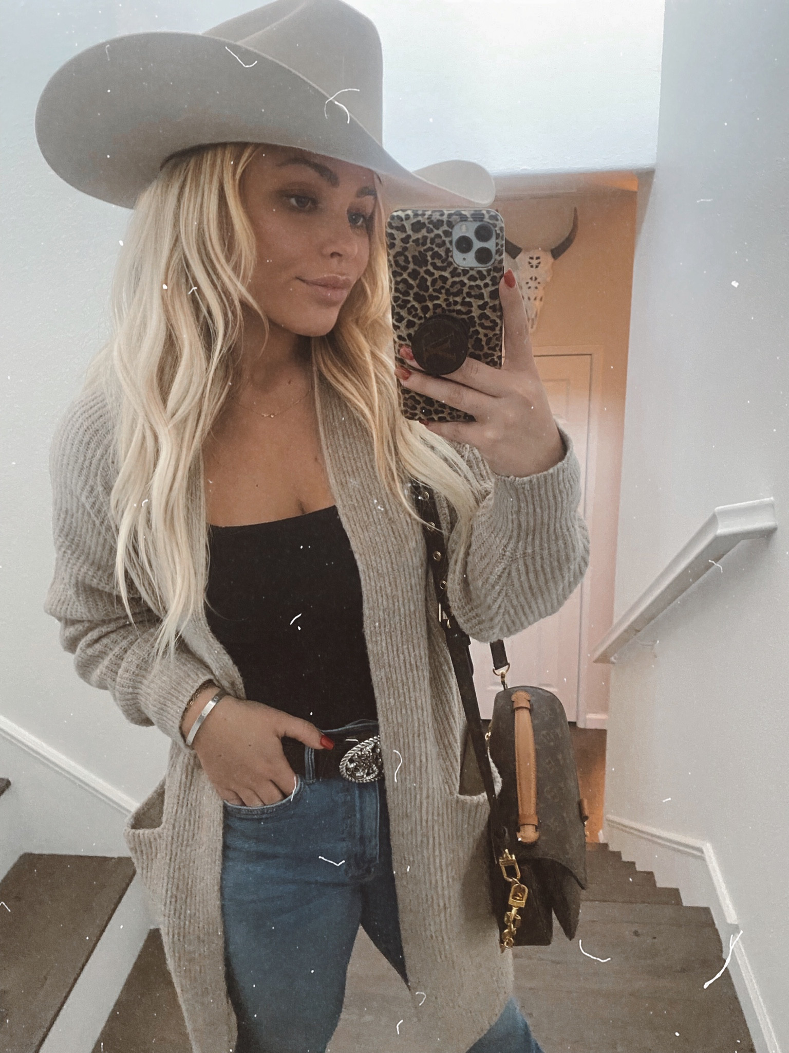 Cardigan: XS
Bodysuit: S
Jeans: 27
Belt: S

Tooled belt linked, buckle is vintage 

Stetson, Target style

#LTKstyletip