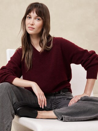 Cozy Vee-Neck Sweater | Banana Republic Factory