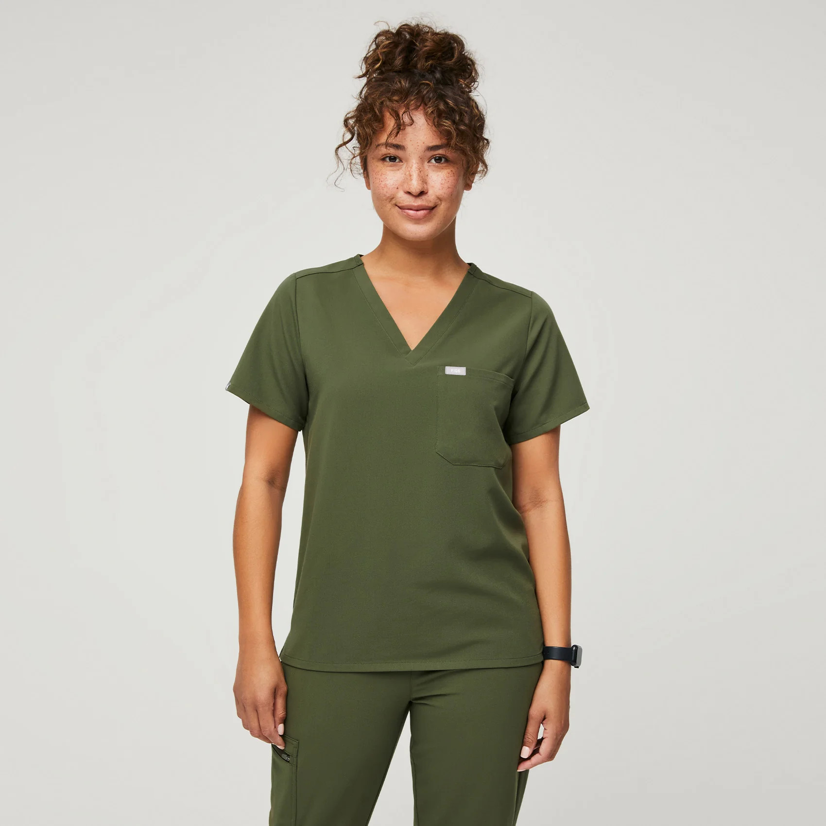 Women's Catarina One-Pocket Scrub Top · FIGS | FIGS