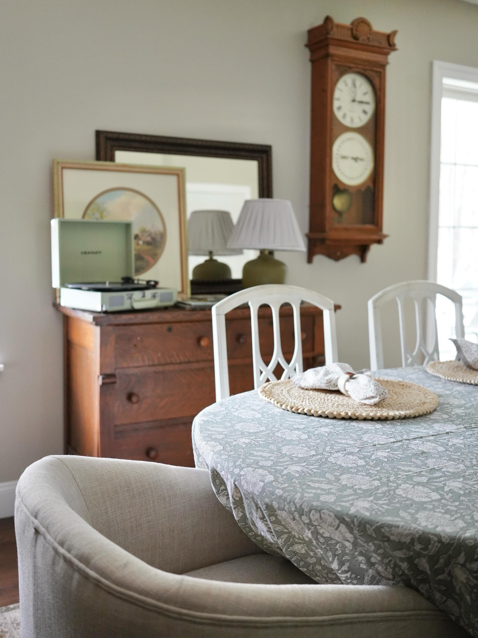 Collected cottage dining room | country home decor | collected home | home decor | cottage 

#LTKHome #LTKSeasonal