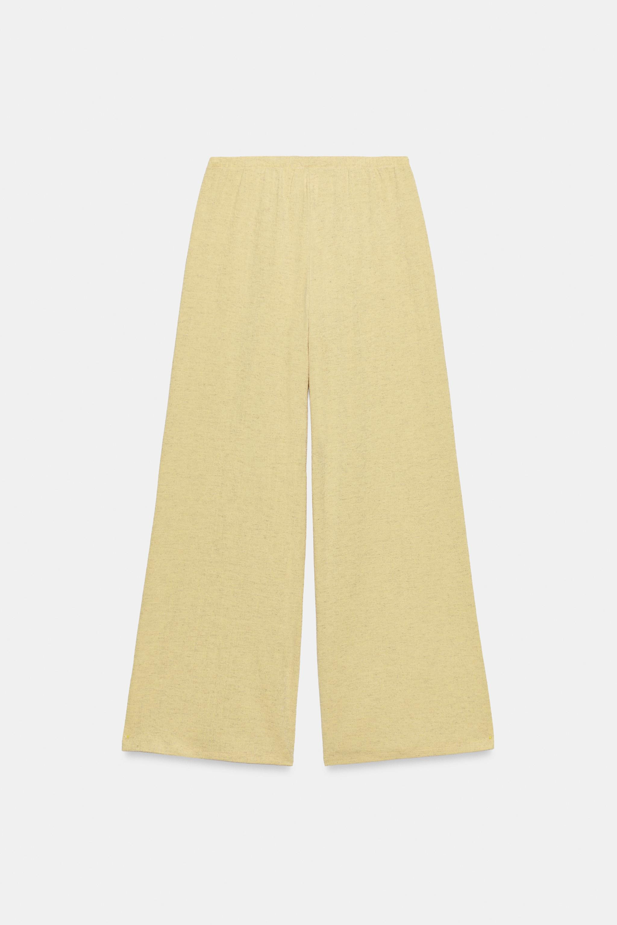 GERADE GESCHNITTENE HOSE MIT STRUKTURMUSTER | Zara DE