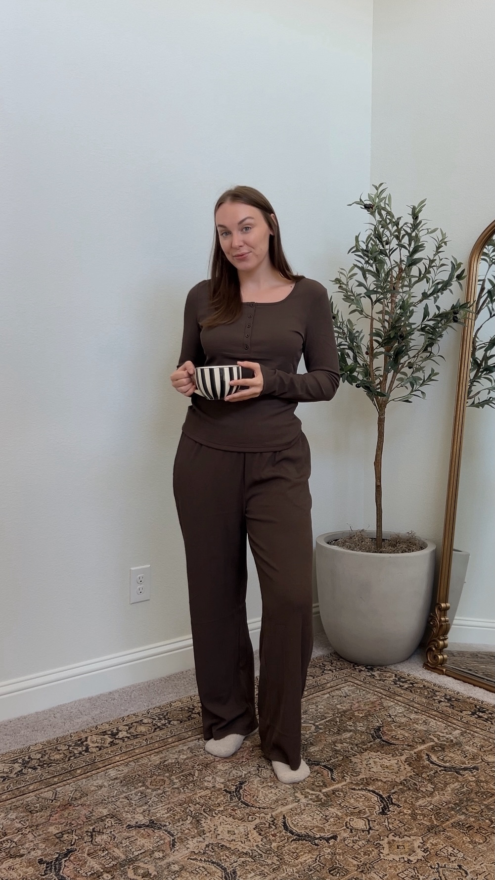 another brown lounge set for the collection 🤣  

#amazonfashion #amazonfinds #sahmootd #loungeset #stayathomemom

#LTKStyleTip #LTKSeasonal #LTKFindsUnder50