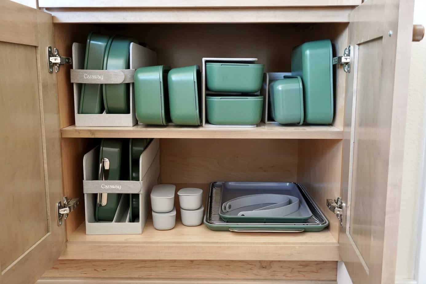 I love my non-toxic meal prep, bakeware, & cookware from Caraway. It’s an investment, but SO worth it!!