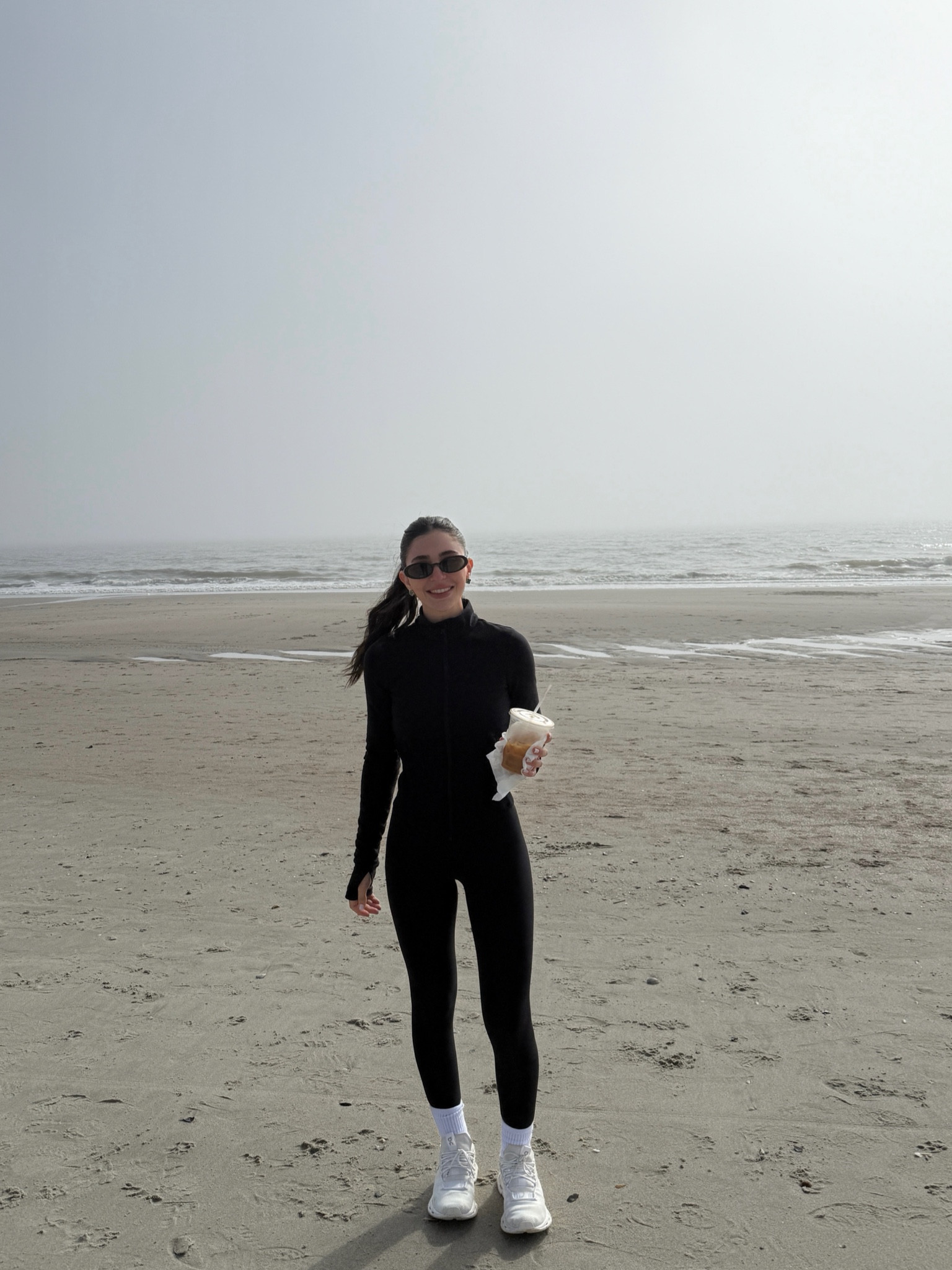 This corset workout jacket snatches you in so well
Wearing XS 

#LTKFitness #LTKFindsUnder100 #LTKActive