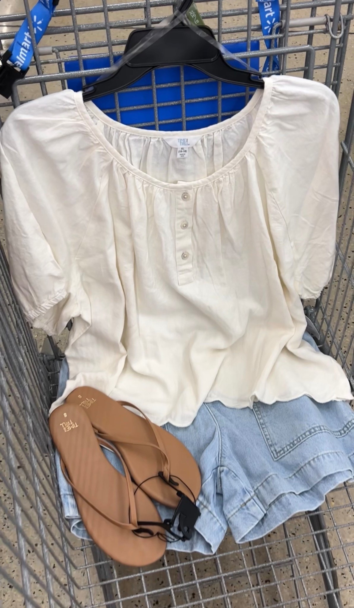 Walmart spring outfit idea with this linen blend scallop edge top and parent waist jean shorts. I’m wearing a large in the top and medium in the shorts. I’d say the top runs tts and the shorts run small so size up one size in the shorts. The top you can size up if you want an oversized fit. #walmartfashion 