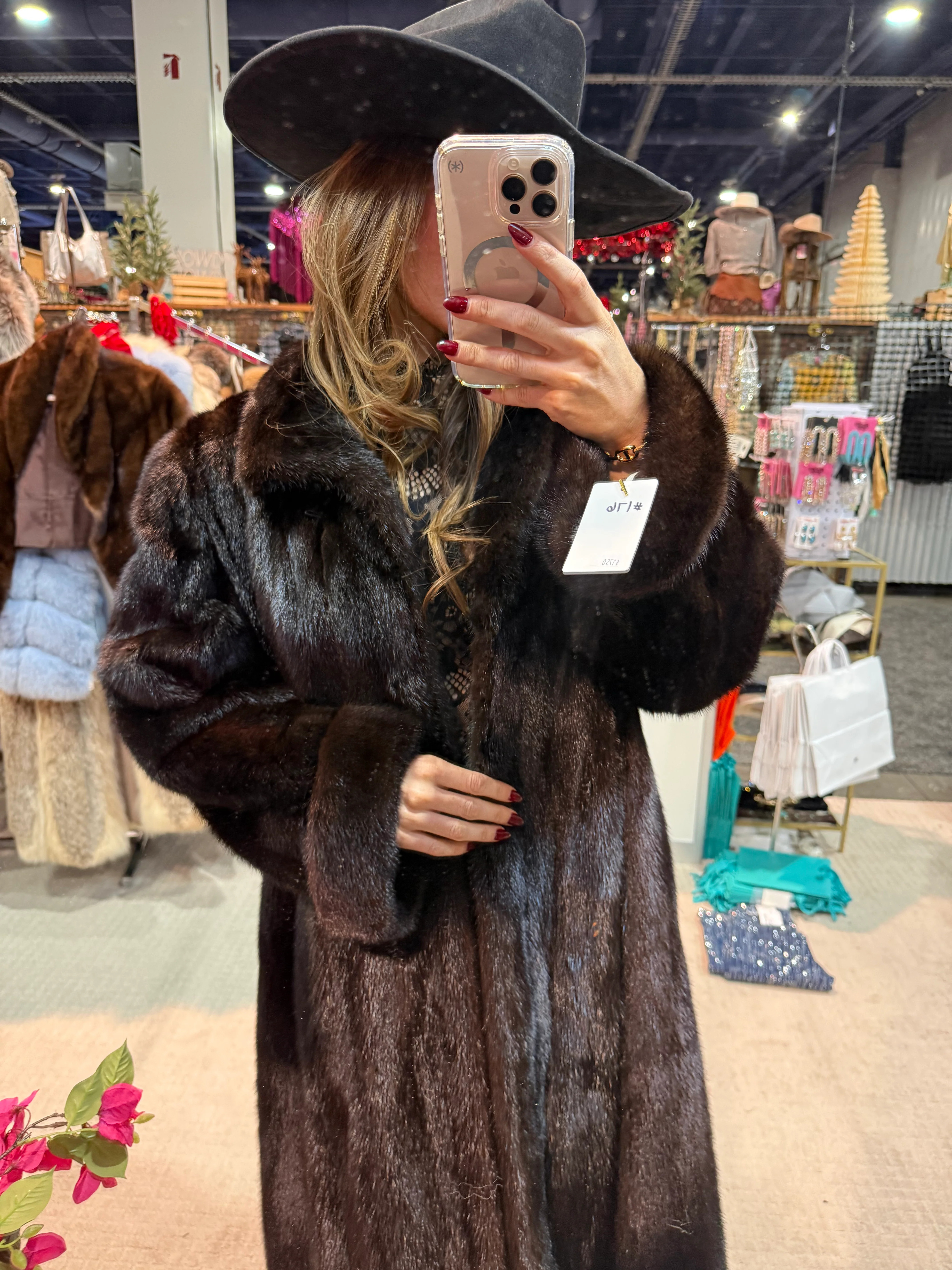 #176 Vintage Mahogany Mink Fur Coat Size Medium | Glitzy Bella