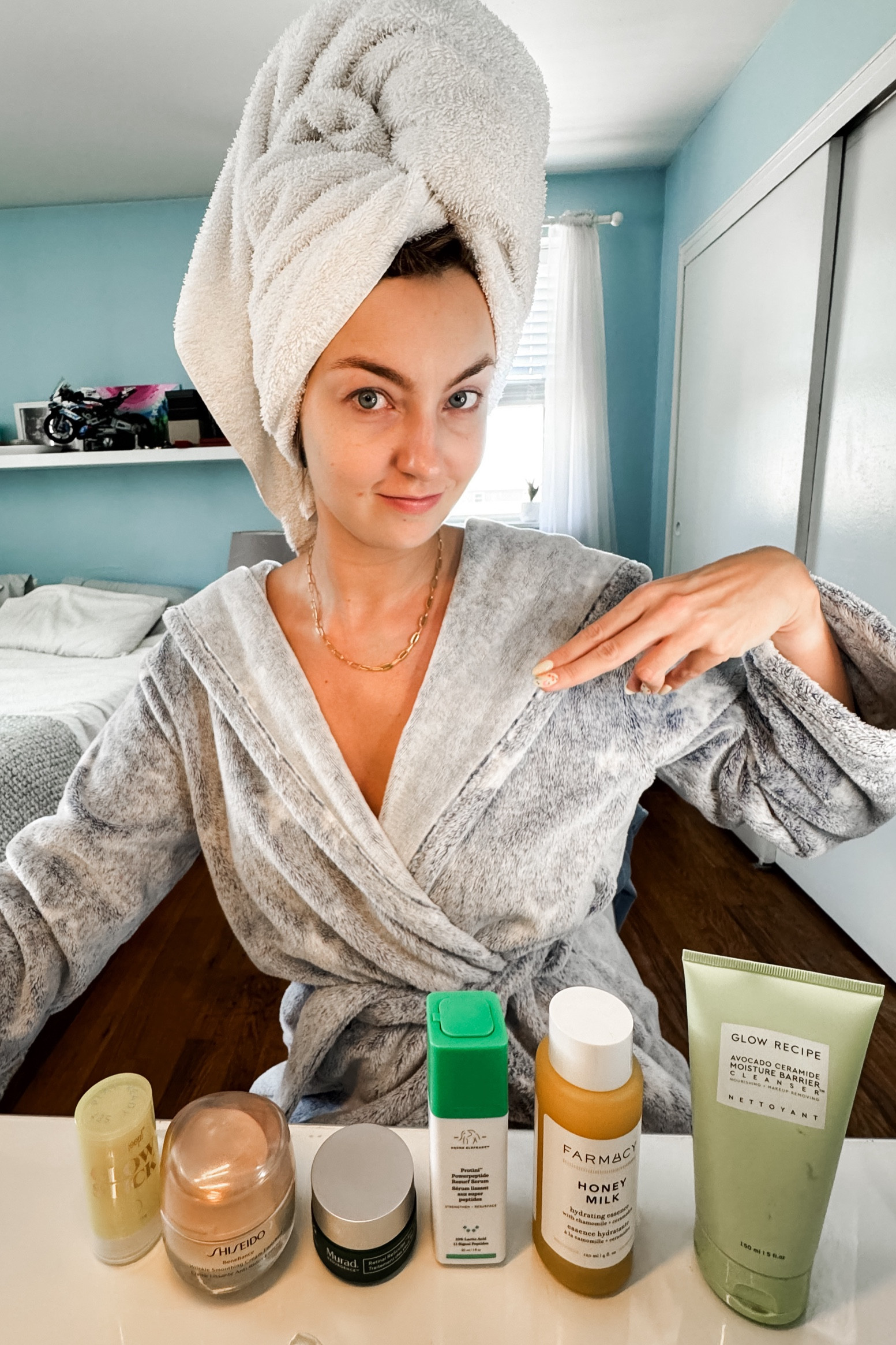 Hey! Just wanted to let you know the Sephora Savings Event is still happening! I'm excited to share my current go-to products for my morning skincare routine. They've really helped me get that smooth, healthy glow. And hey, don't forget to use the code YAYSAVE at checkout to snag some savings!

GRWM • morning routine • Sephora sale • Sephora must haves • skincare routine 

#LTKsalealert #LTKxSephora #LTKbeauty