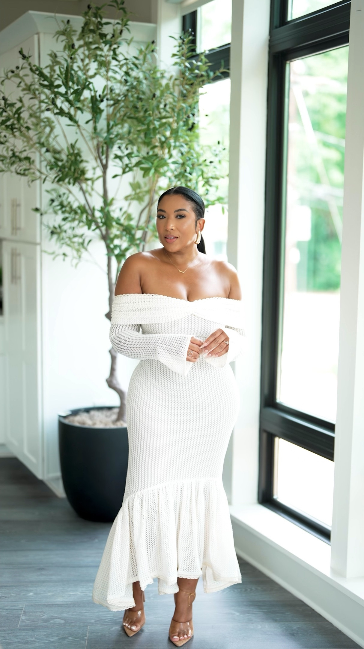 Special Occasion Dress
Size: M⁣
𝗗𝗲𝘁𝗮𝗶𝗹𝘀 𝗬𝗼𝘂 𝗦𝗵𝗼𝘂𝗹𝗱 𝗞𝗻𝗼𝘄:⁣
• Crochet lace fabric with an open-stitch design  ⁣Yes, she’s see-through, but I handled that with skin-tone boob tape and matching undergarments⁣
⁣
• Off-the-shoulder design for a clavicle moment⁣
⁣
• Long flare sleeves that give a little drama⁣. Side note: the upper arms are on the snug side, so if your arms are more blessed, size accordingly⁣
⁣
• Mermaid silhouette that hugs the curves and flares just right⁣
⁣
• Invisible zipper in the back for that seamless look⁣
⁣
• Stretch Factor: Mid Stretch⁣
⁣

⁣


#LTKOver40 #LTKMidsize #LTKStyleTip