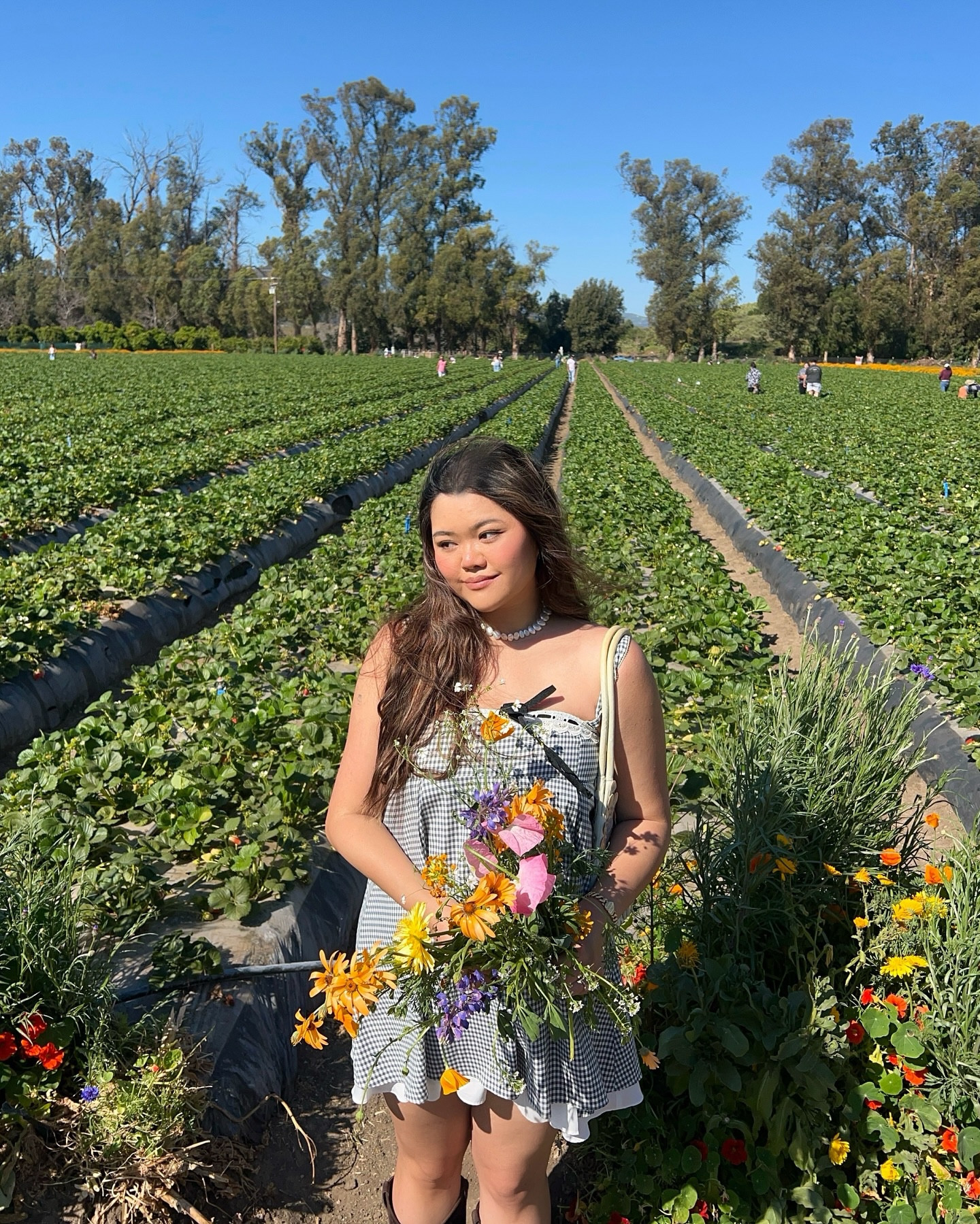 nothing else, just 💐🍓🐰🐤

#cottagecore #cottagecoreaesthetic #softgirlaesthetic #softgirlera #ａｅｓｔｈｅｔｉｃ #ootds #summeroutfitideas #summeroutfits #pinterestgirl #pinterestaesthetic #lablogger #asianblogger #slowfashionblogger #slowfashionstyle #sustainablefashionblogger #ginghamdress #strawberrypicking #summervibes #freshflowerbouquet