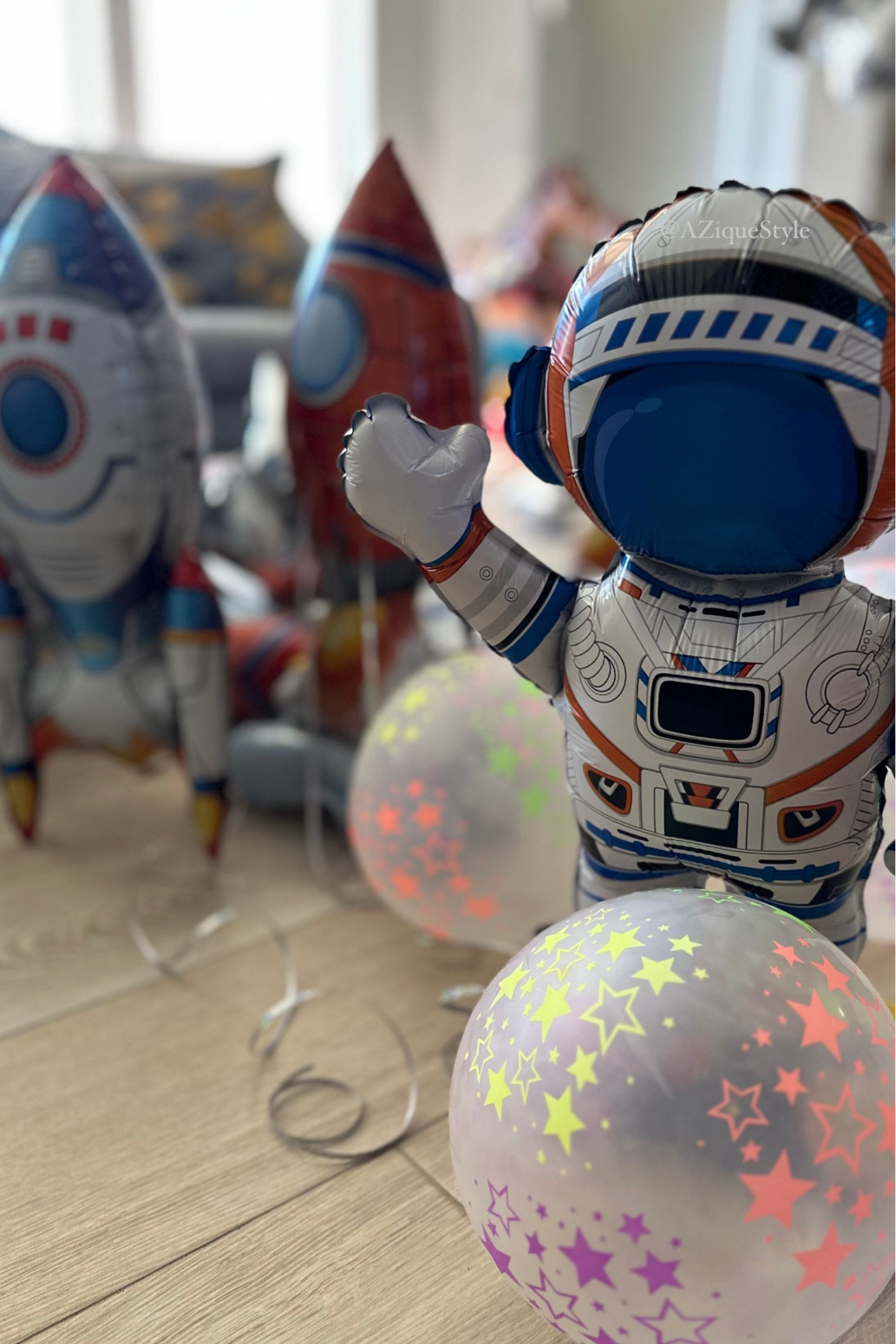 This space theme was a perfect solution for my toddler BDay party! Loved all the balloons, this combination was perfect! And everyone had so much fun with these balloons! Great quality - all the balloons were filled with air and helium 1-2 days prior the party and they lasted for two weeks! # aziquestyle # babybdayparty

#LTKKids #LTKParties #LTKBaby