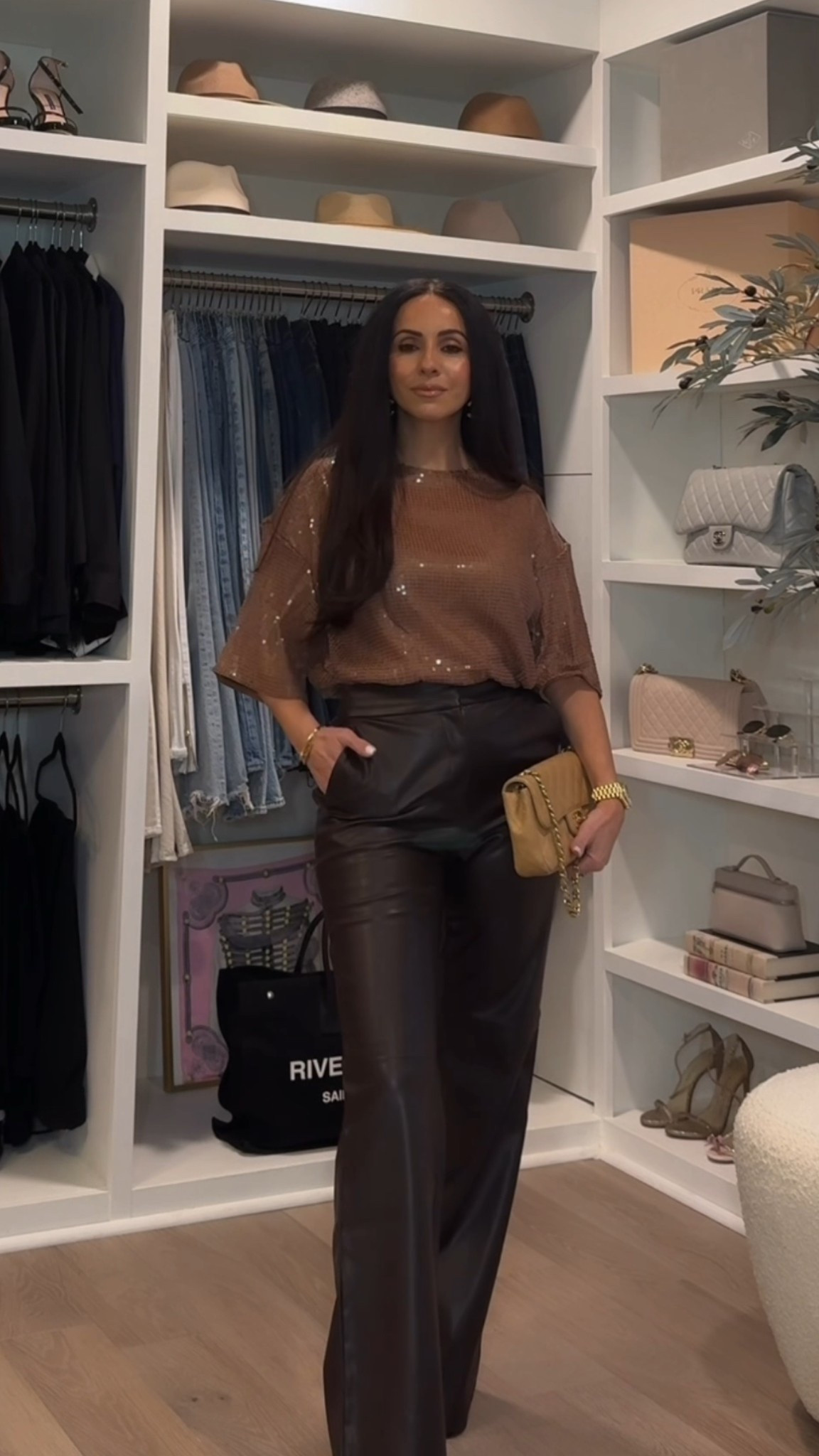 New Year’s Eve looks 

Pant size: 
Top size: xs (runs big) 

H&M holiday | petite fashion | Rita Salmo 

#LTKOver40 #LTKHoliday #LTKPetite