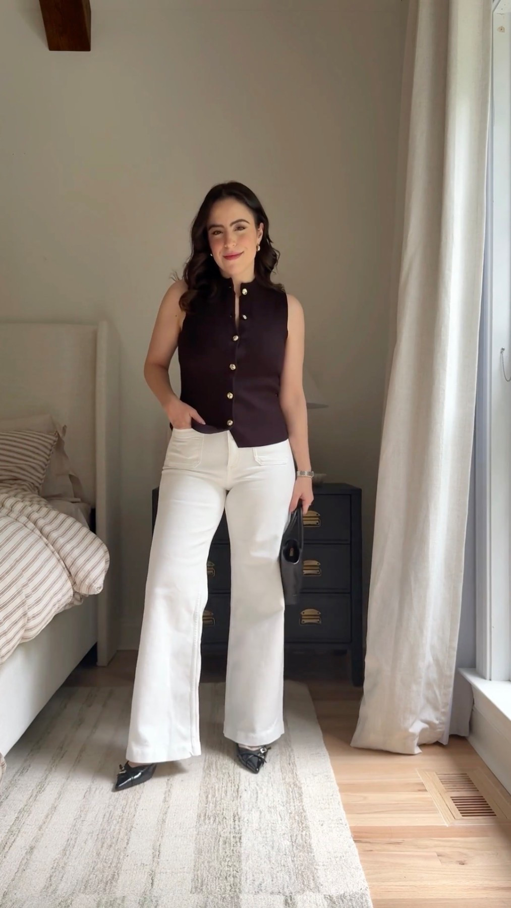 High-waisted white jeans that actually fit a postpartum body and are under $50. I am so excited about this find! Wearing size 27, and the top is just as good at under $25, wearing XS!

Zara jeans, Walmart vest, heeled mules, PARIS/64 bag, Dorsey bracelet, postpartum style, affordable finds, mom fashion

#LTKootd #LTKPetite #LTKU