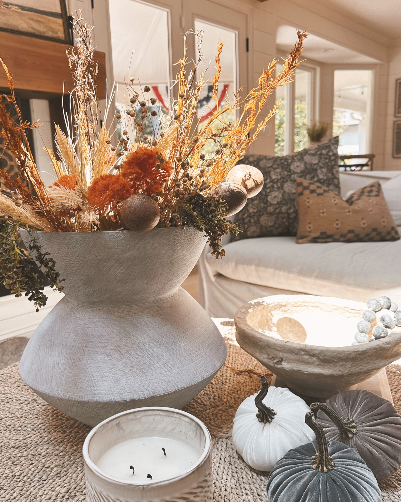 Fall vases and stems to update your home 🍂 #fall #vase #cement #pampas #dried

#LTKHome #LTKSeasonal