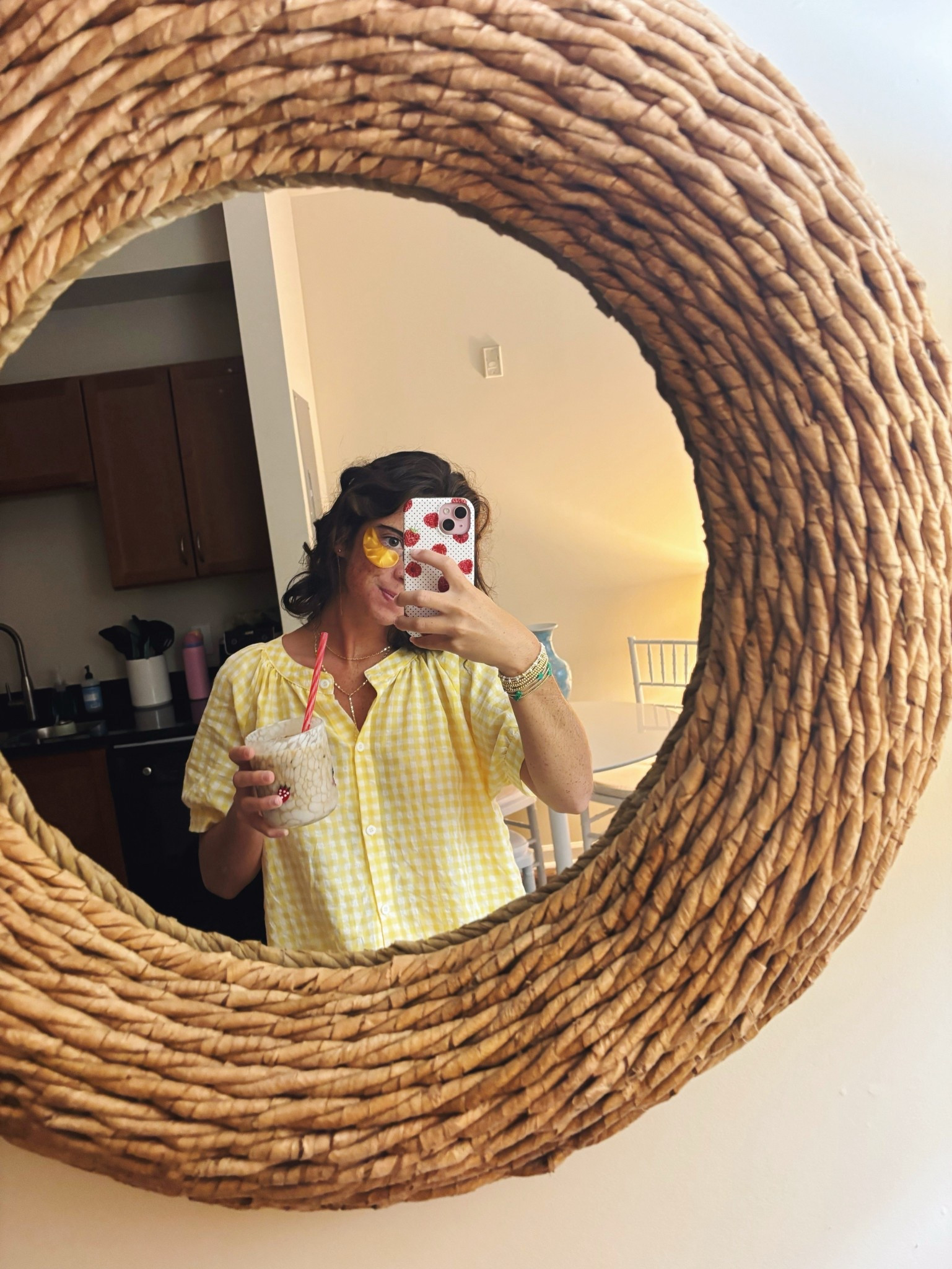 Slowwww mornings!🧘‍♀️💛