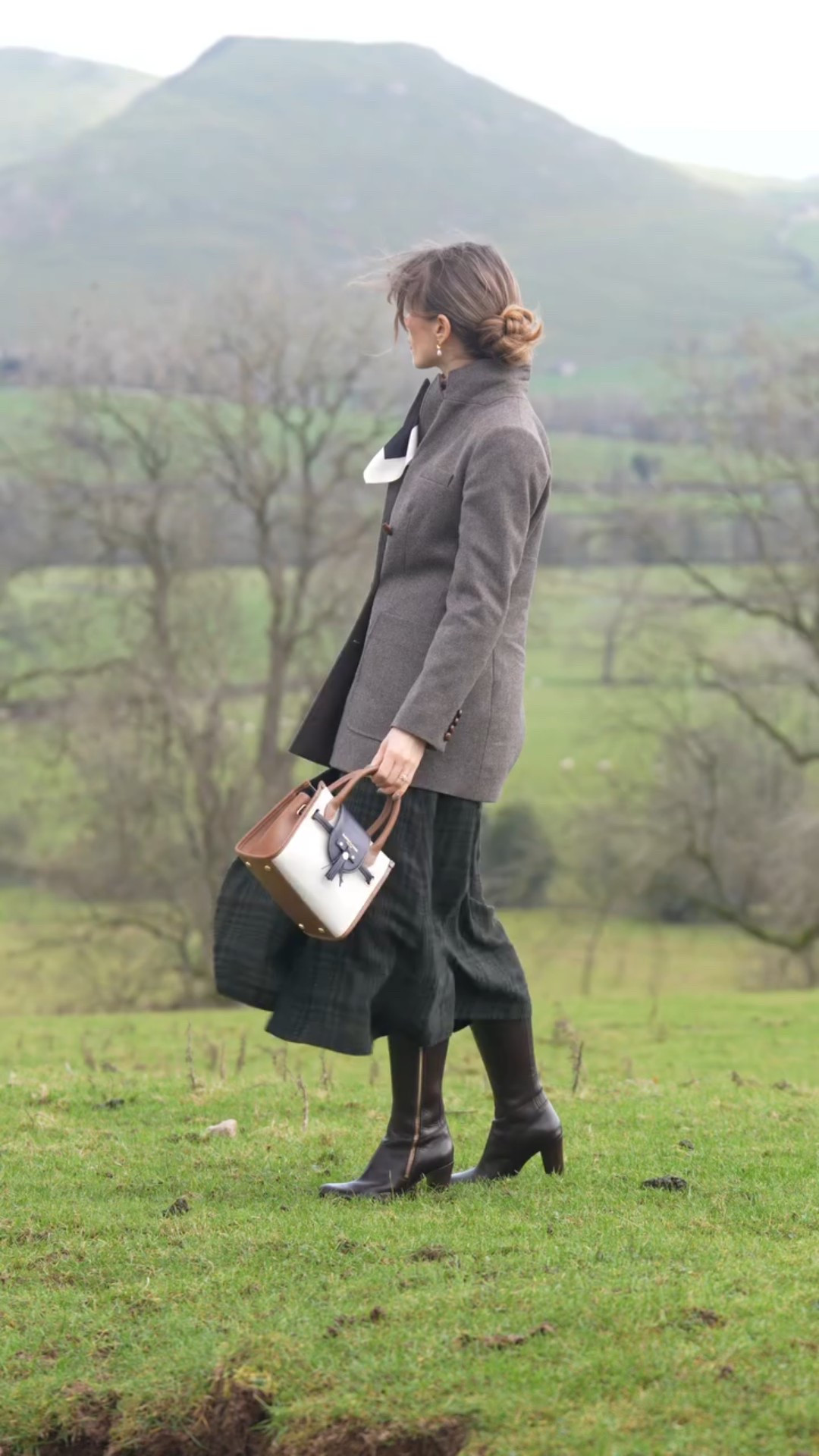 A moment for the blazer bag and heel
@fairfaxandfavor styled my way…