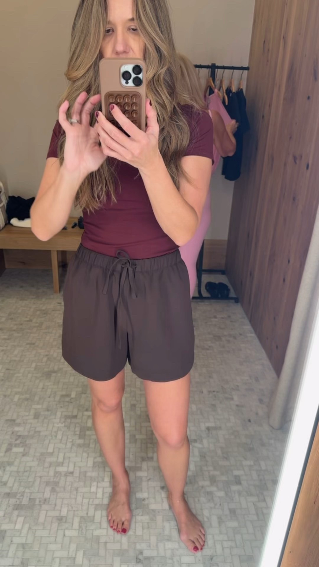 Aritzia lodge shorts small
Contour tee medium 

#LTKFindsUnder100