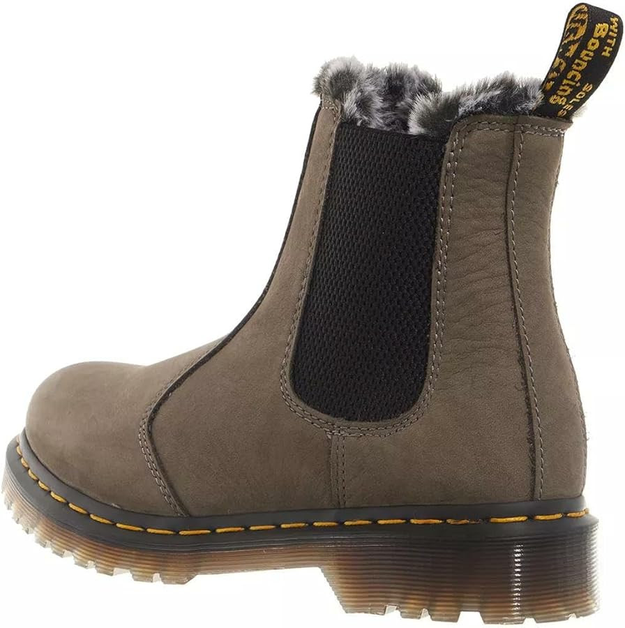 Dr. Martens Women's 2976 Leonore Chelsea Boot | Amazon (US)