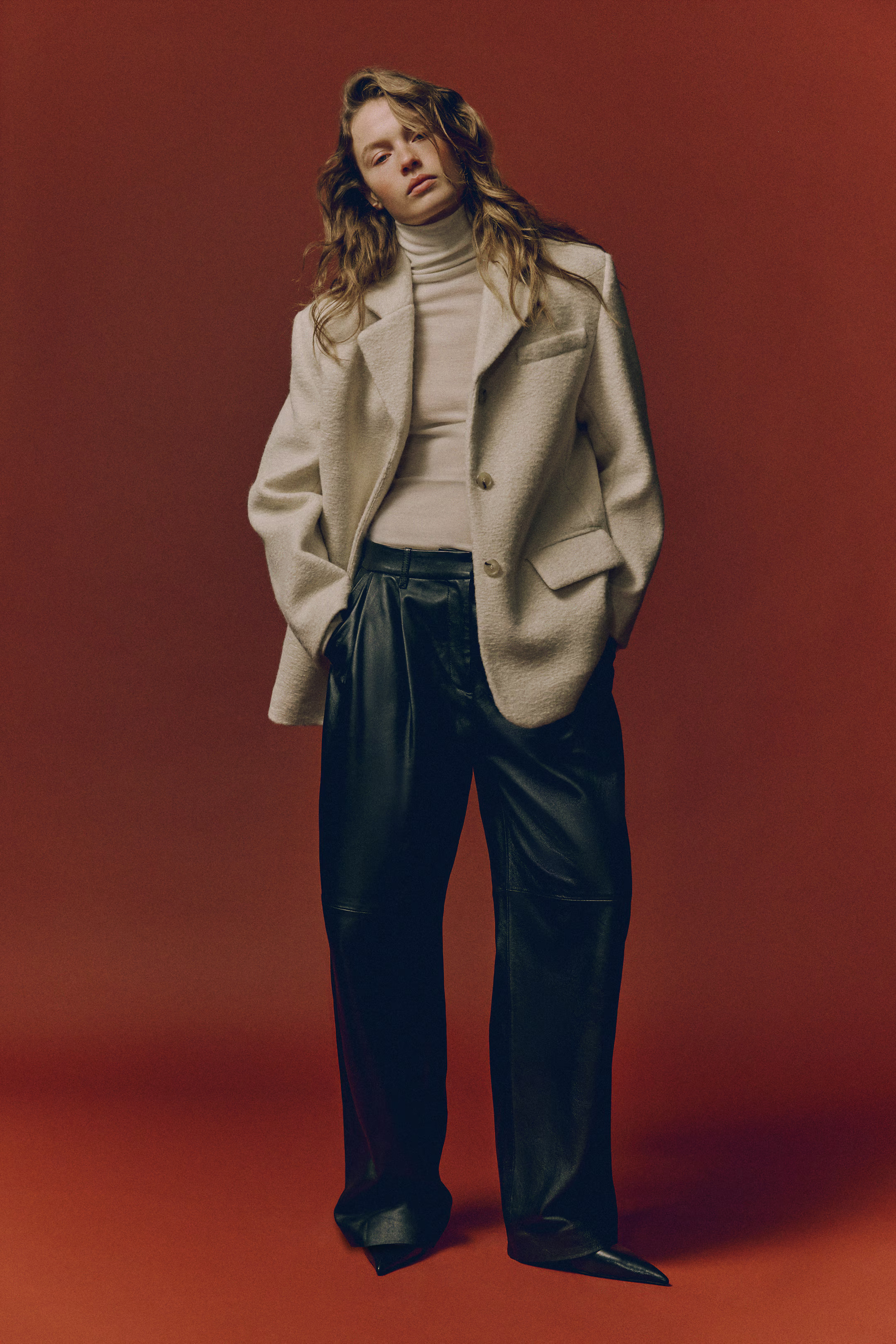 Single-breasted blazer | H&M (UK, MY, IN, SG, PH, TW, HK)