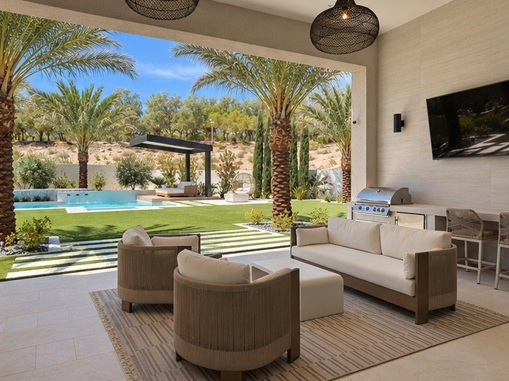 Outdoor patio furniture