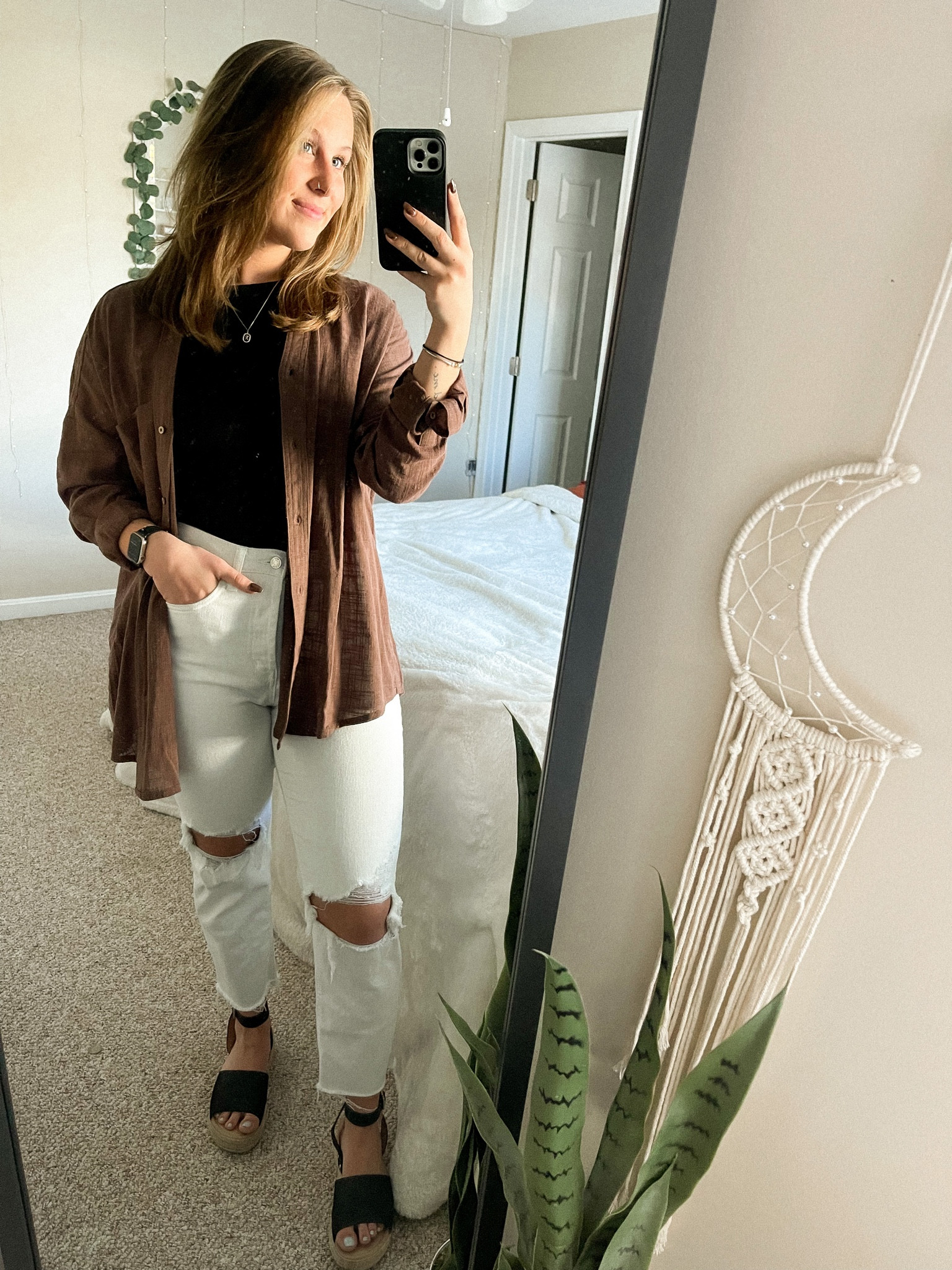 comfy casual baby. Being a hairdresser calls for comfort and easy outfits🤎

size small in linen throw over 
size medium in tank 
size 8 in jeans 
size 8.5 in shoes 

My shoes were a TJ Maxx find but Dolce Vita is my favorite shoe brand and I always recommend them. 



#LTKworkwear #LTKbeauty #LTKFind