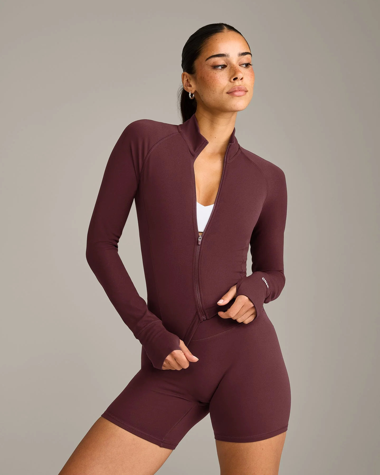 SoftMotion™ Mid Jacket with Grey Logo
Velvet Mocha | Oner Active (UK / US)