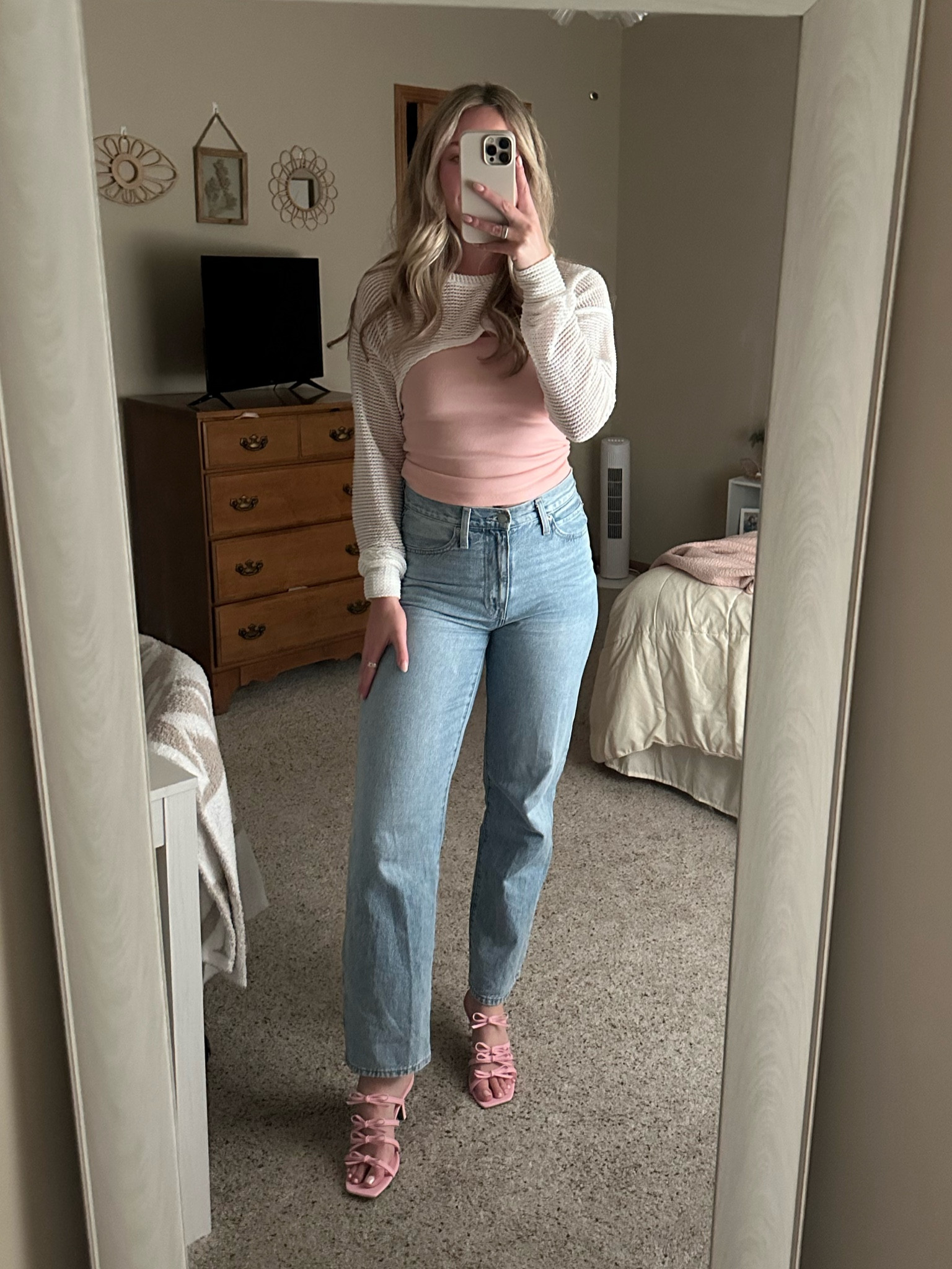 Cute summer outfit! I’m obsessed with the bow heels! 

#LTKShoeCrush #LTKSeasonal #LTKFindsUnder50